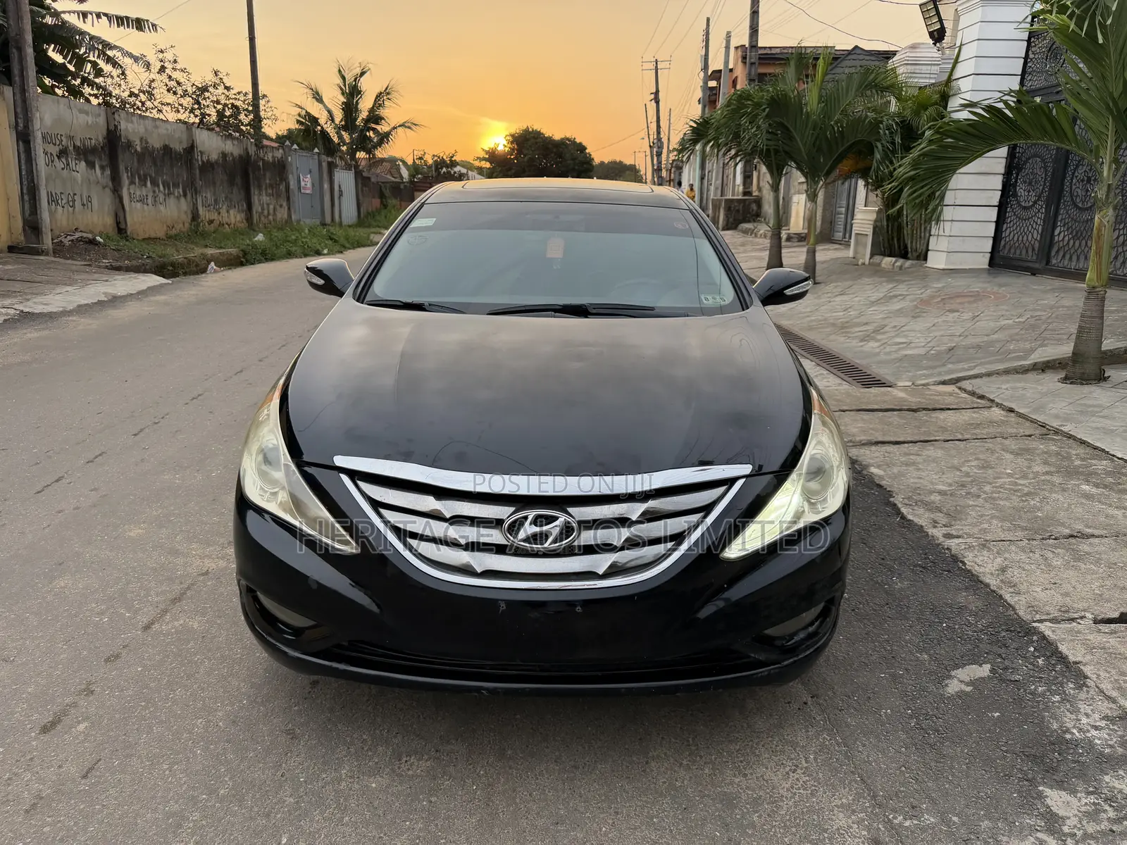 Hyundai Sonata Limited 2.0T Sedan (2.0L 4cyl 6A) 2011 Black