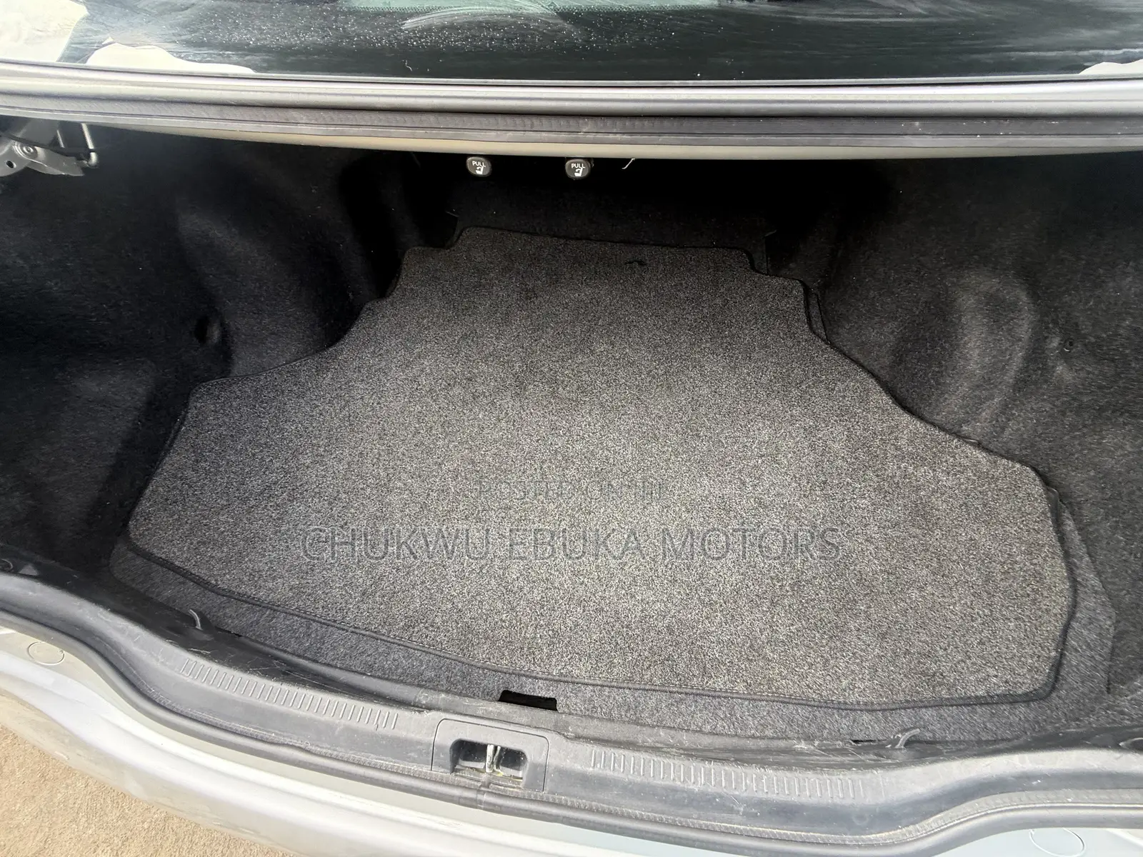 Toyota Camry XLE 4dr Sedan (2.5L 4cyl 6A) 2012 Silver