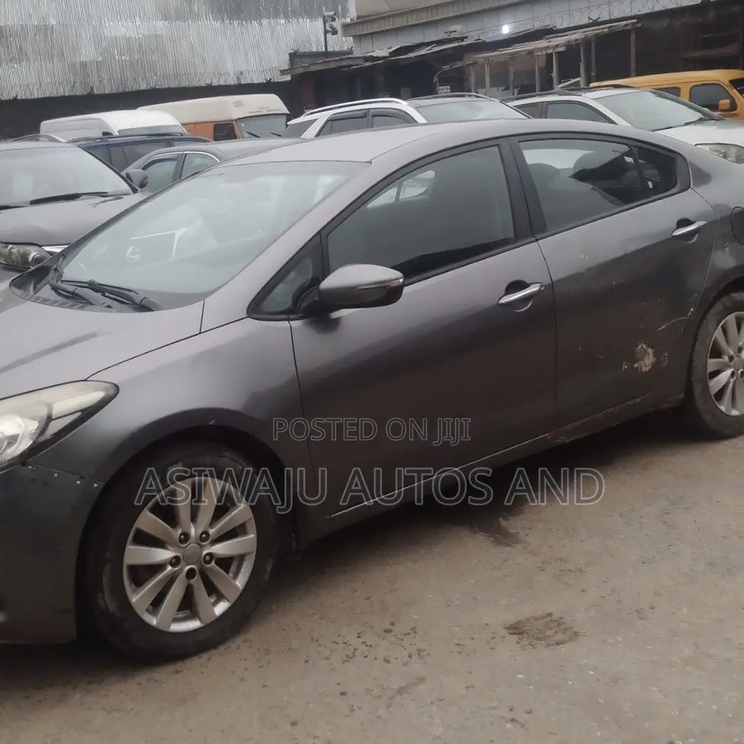 Kia Cerato 2015 Blue