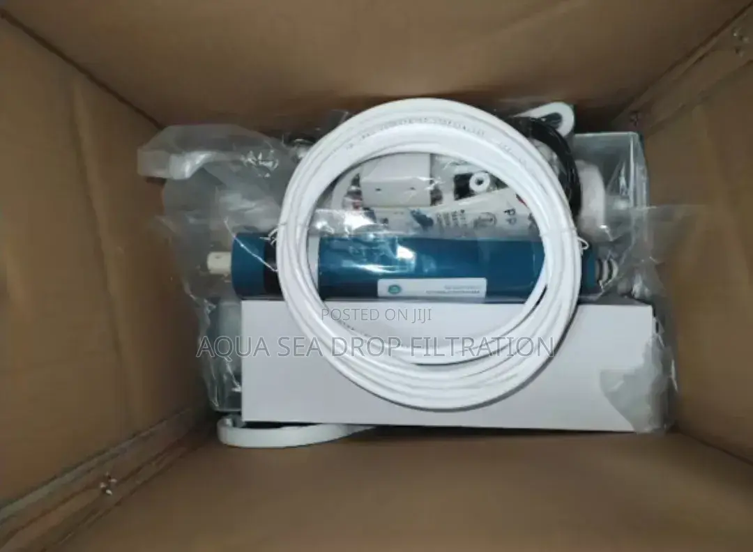 Reverse Osmosis Machine for Water Treatment and Purification