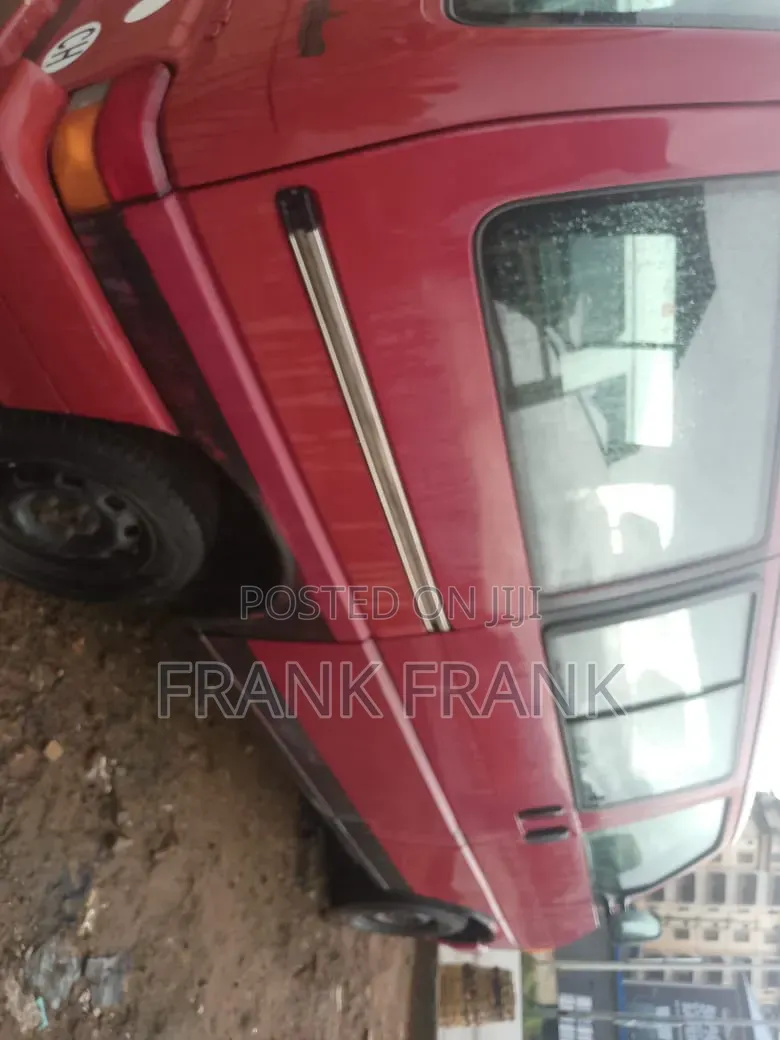 Volkswagen Transporter 2002 Red
