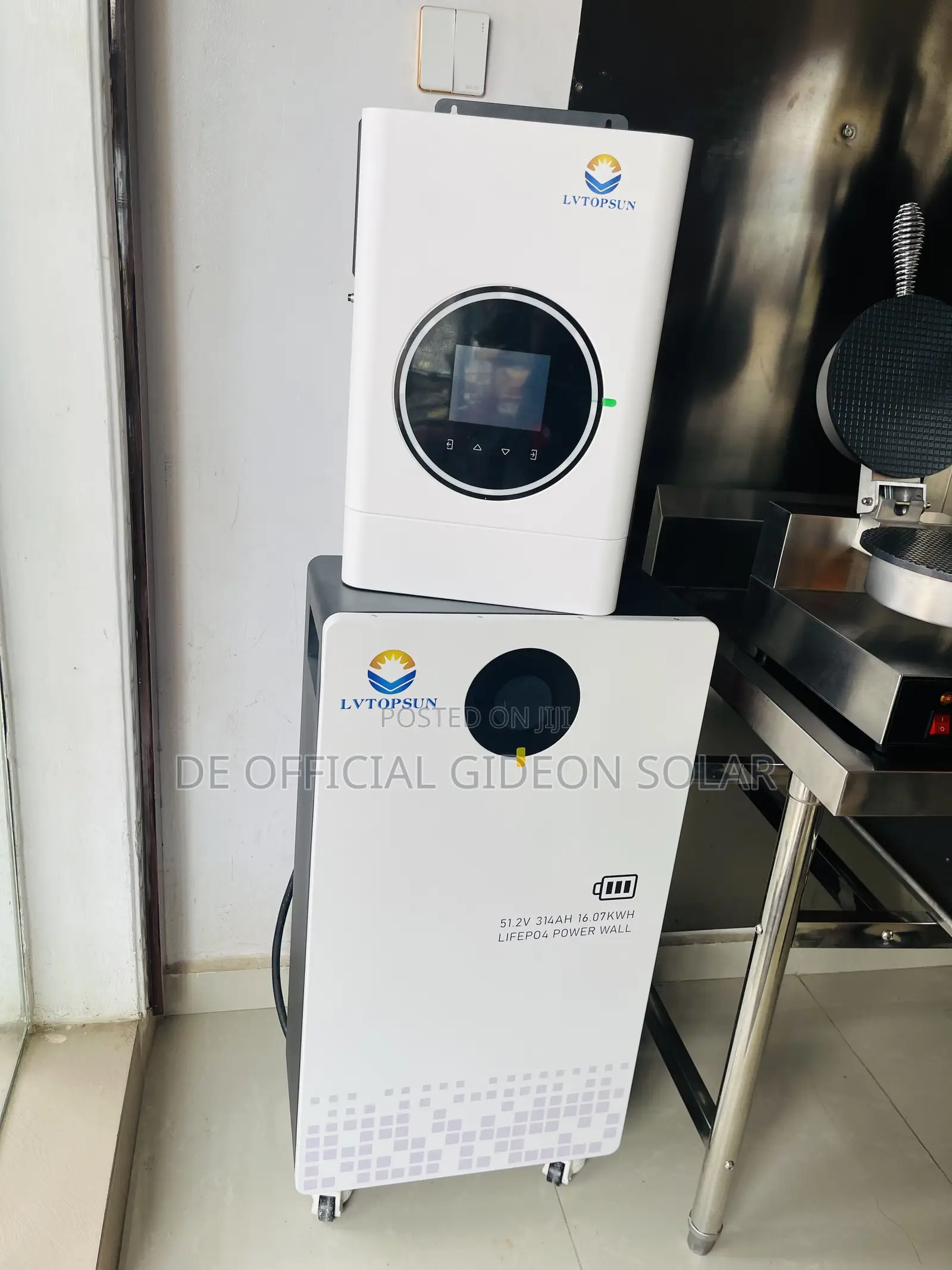 Lvtopsun 6kva Hybrid Inverter and 16kwh Lvtopsun Battery All 48volts