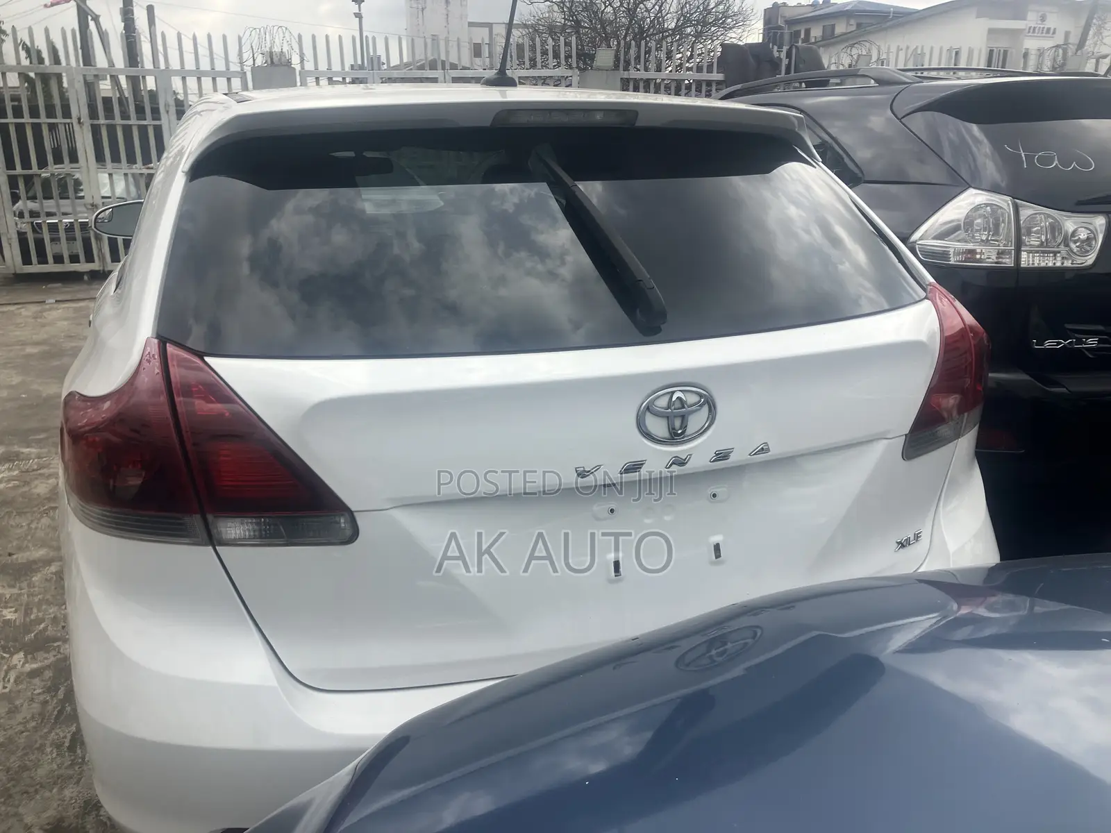Toyota Venza XLE 2013 White