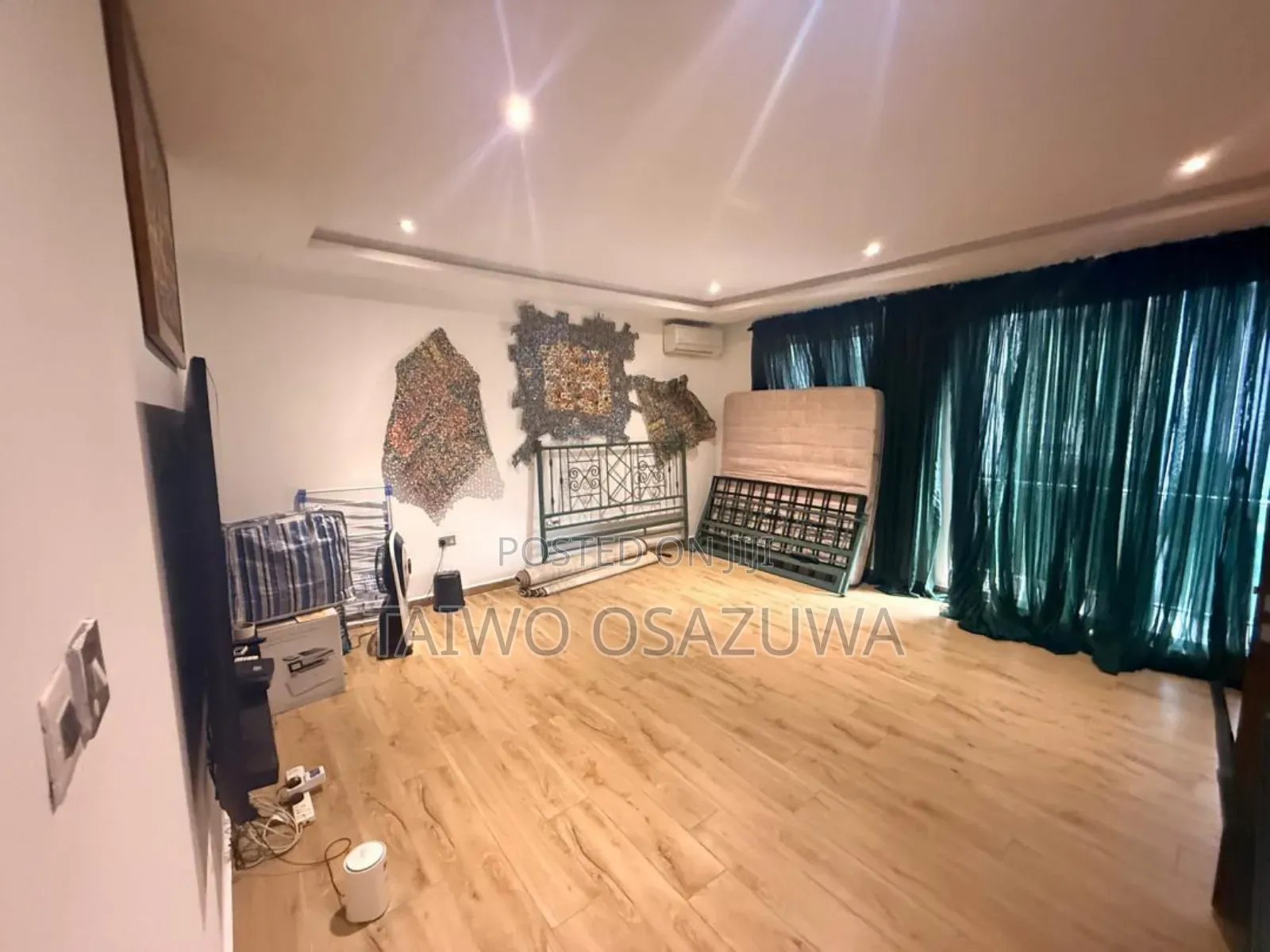4bdrm Maisonette in Mojisola Onikoyi, for rent