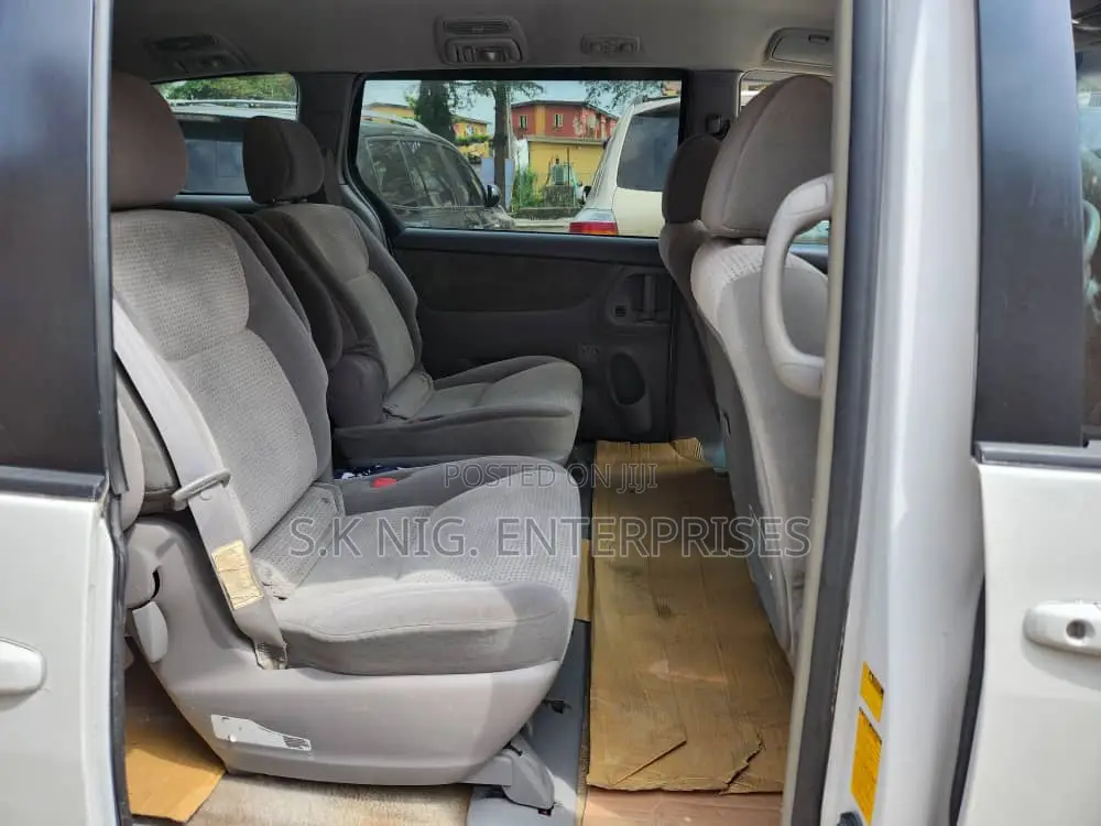 Toyota Sienna LE AWD 2006 White