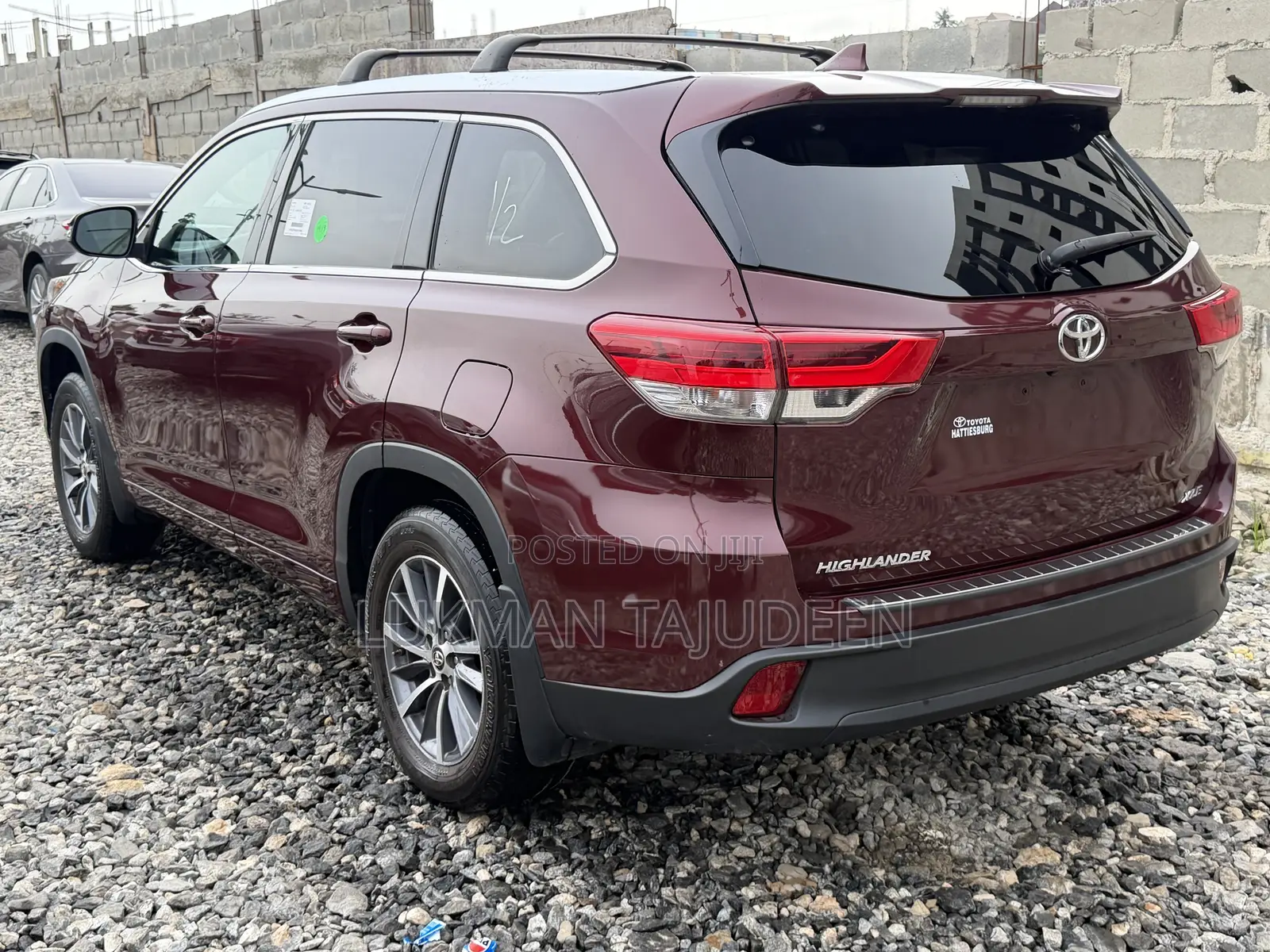 Toyota Highlander XLE 4x2 V6 (3.5L 6cyl 8A) 2017 Red