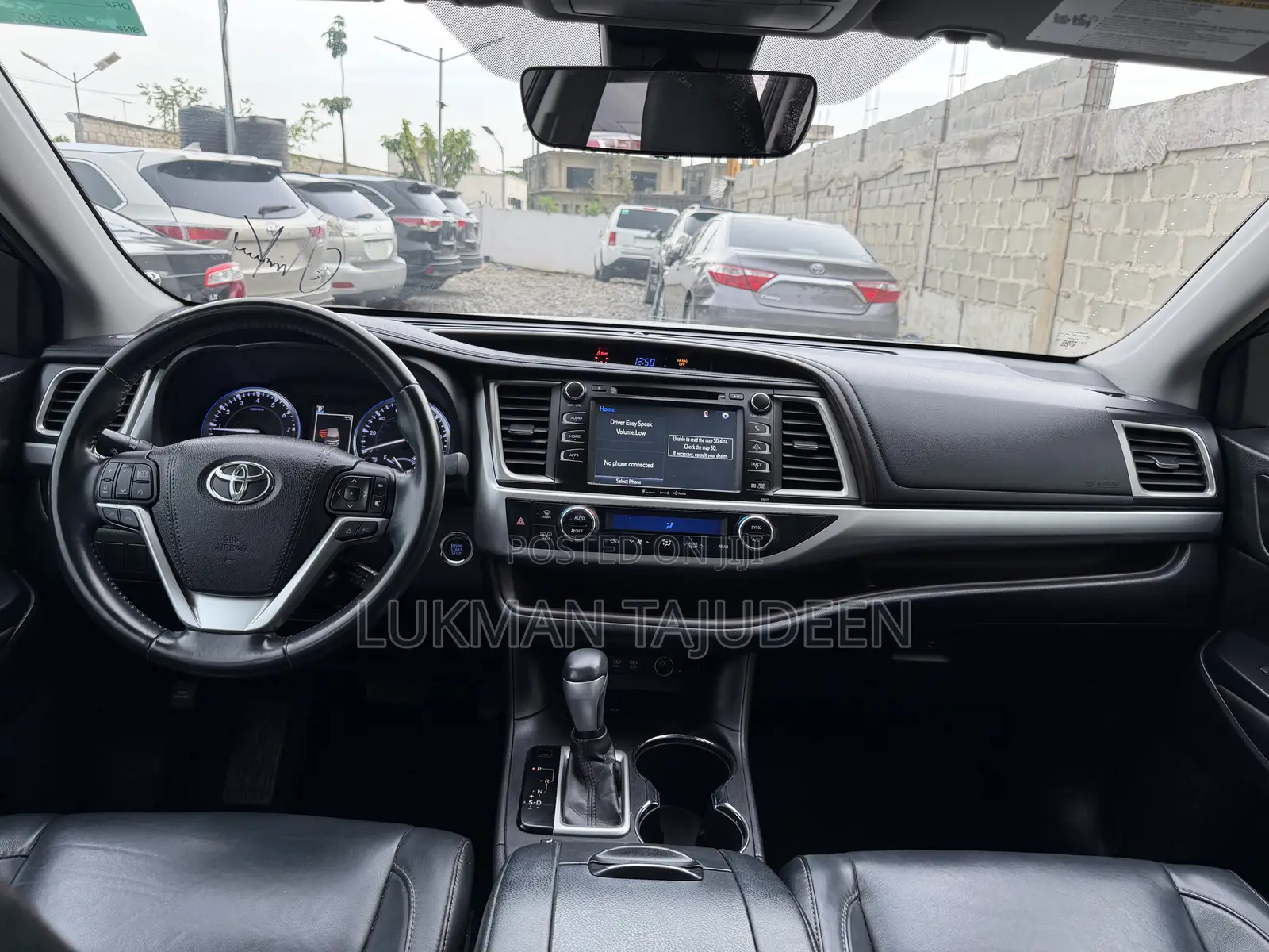 Toyota Highlander XLE 4x2 V6 (3.5L 6cyl 8A) 2017 Red