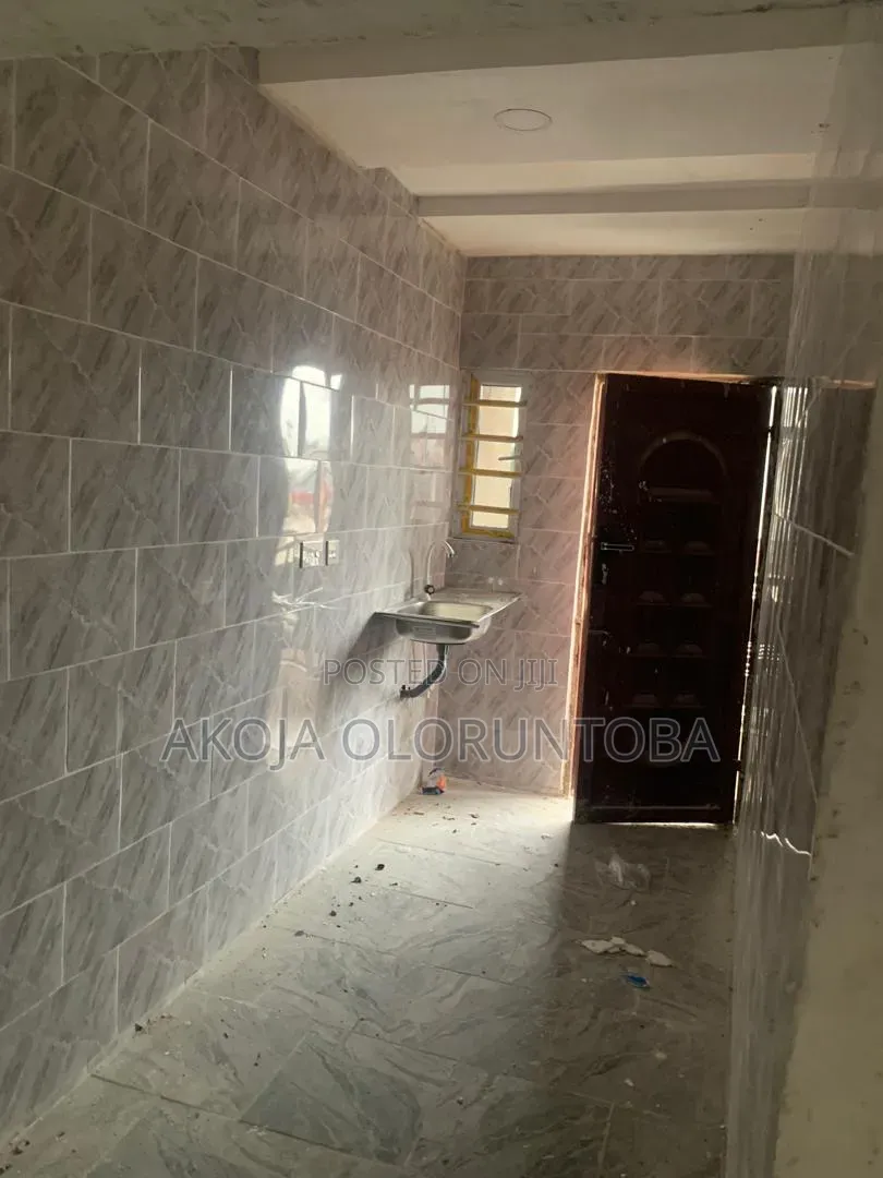 2bdrm Block of Flats in Muritala, Bariga / Shomolu for rent