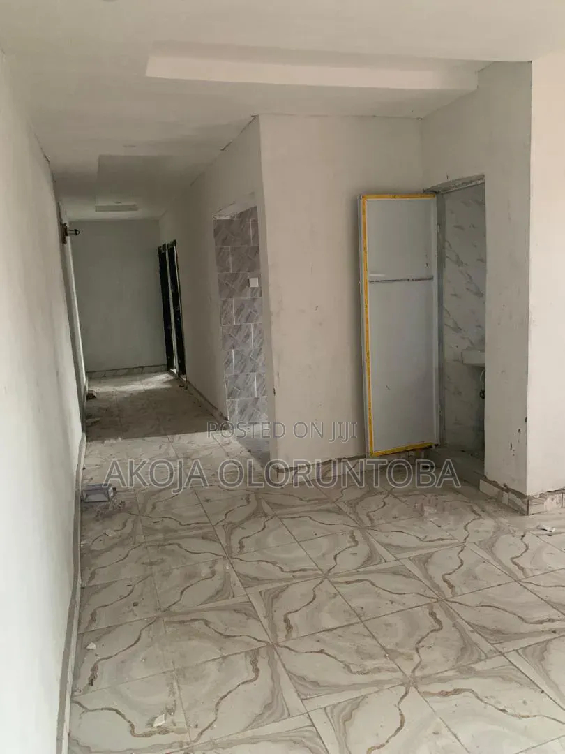 2bdrm Block of Flats in Muritala, Bariga / Shomolu for rent