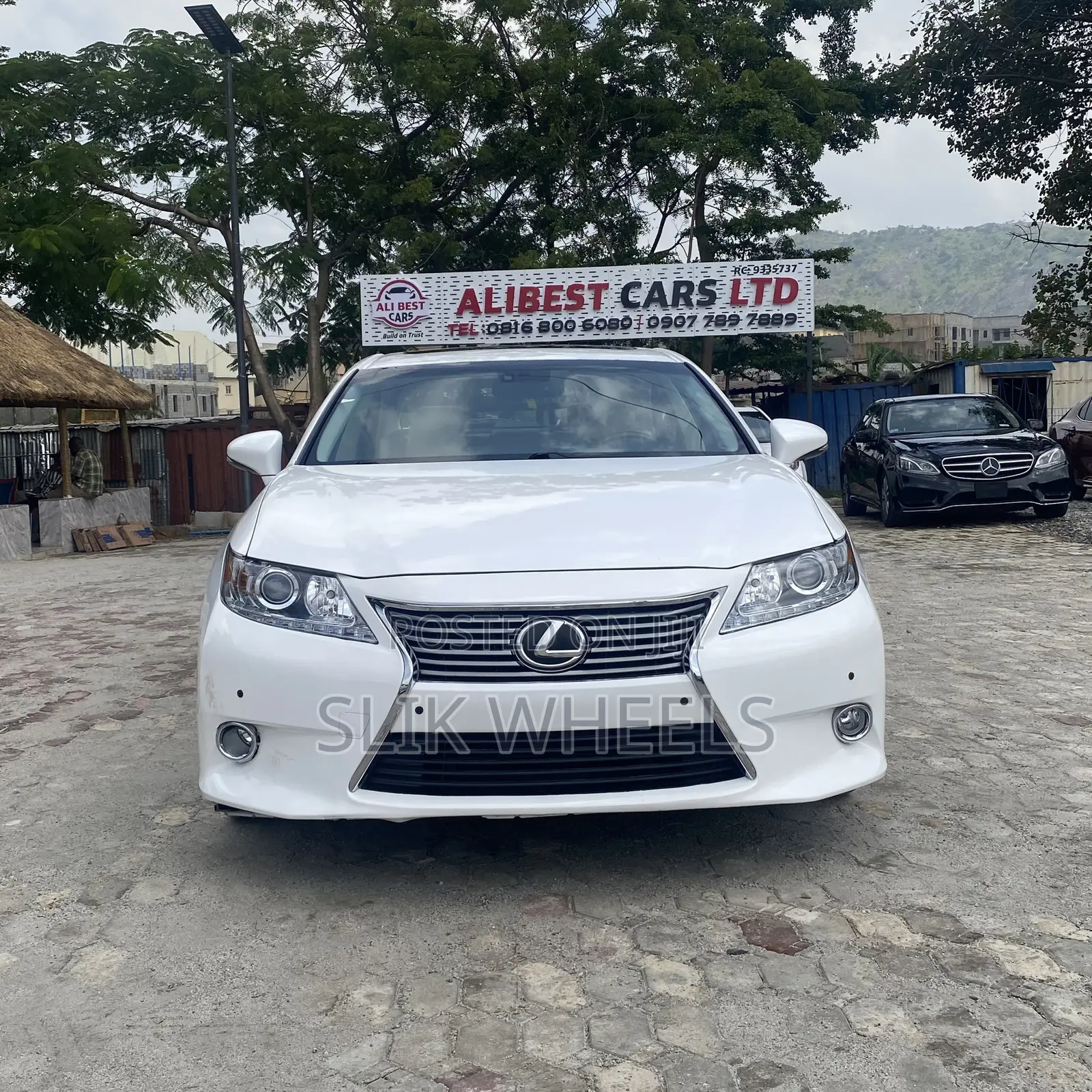 Lexus ES 2013 White
