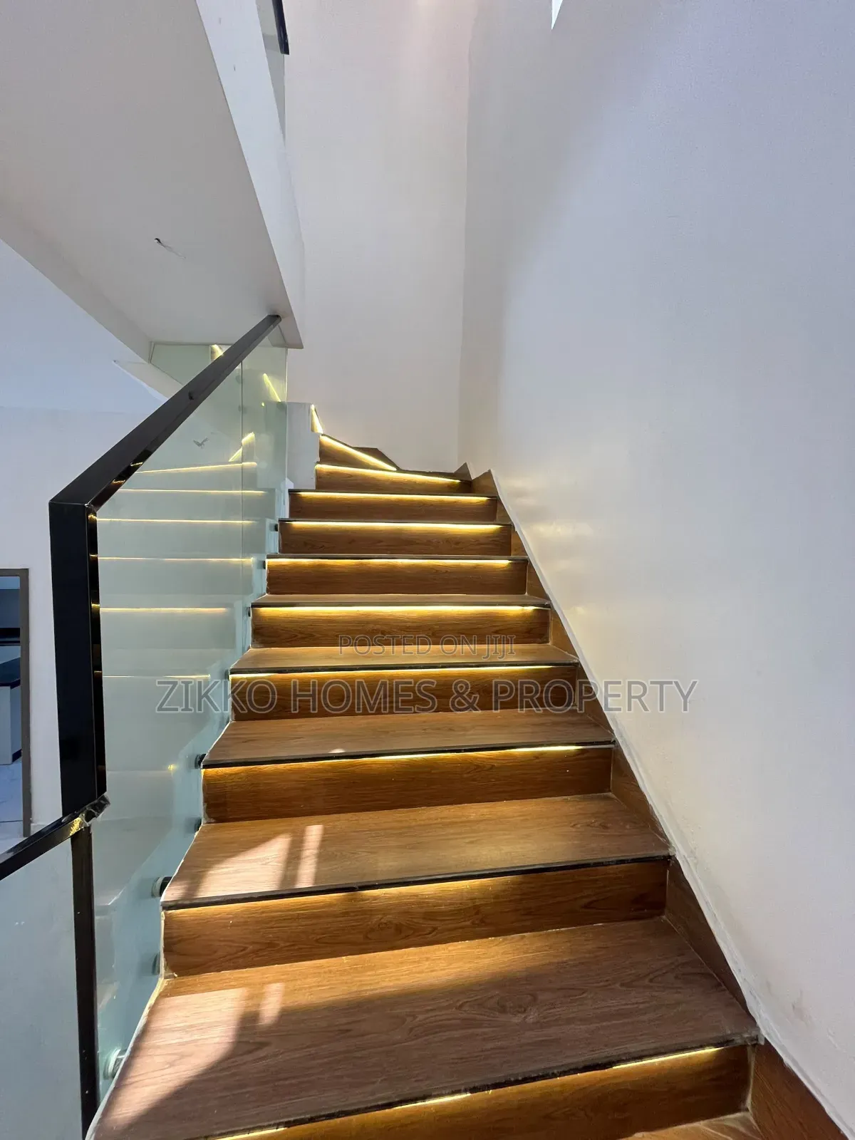 4bdrm Duplex in Ajah for sale