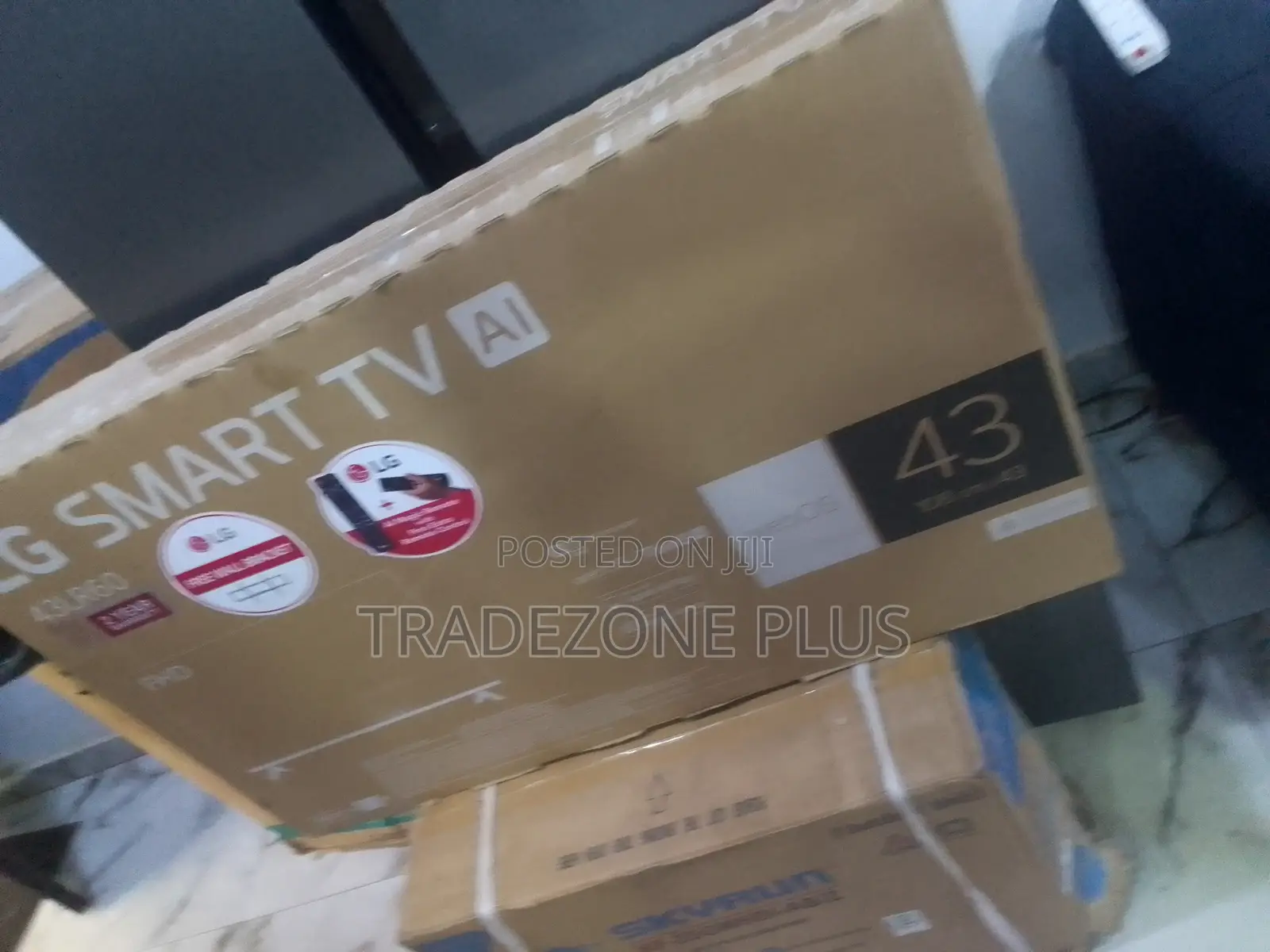 Original LG 43 Inch Smart TV With Free Wall Mount Bracket