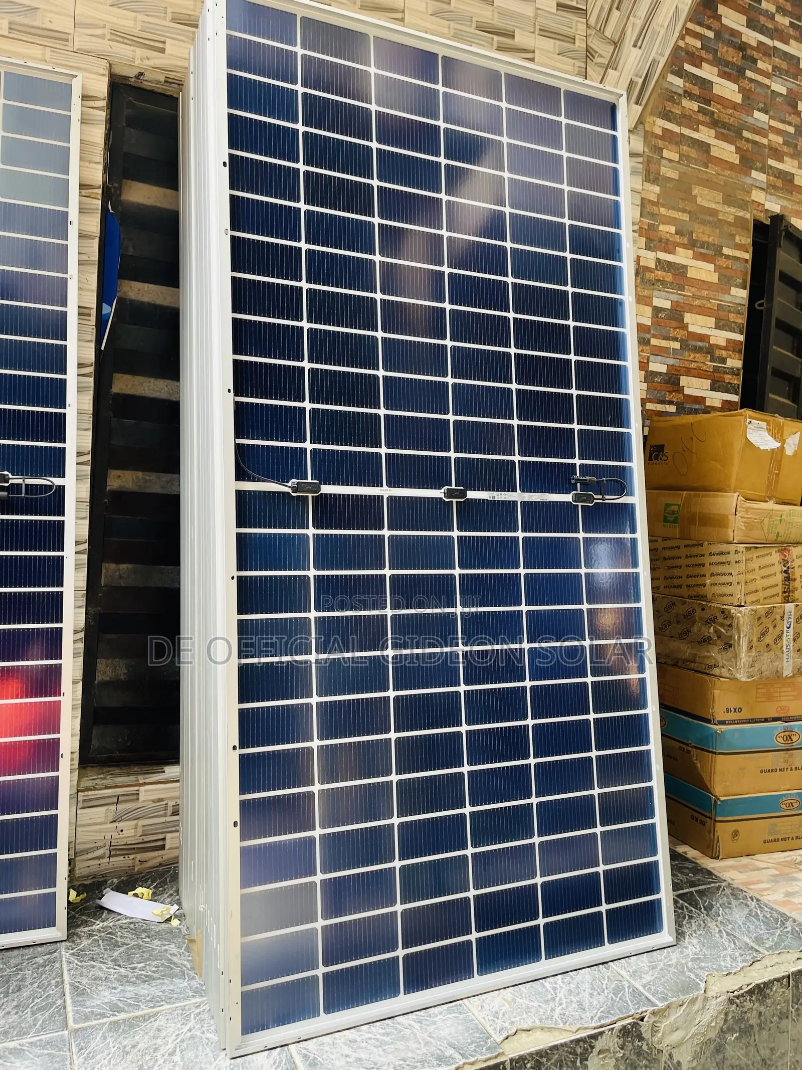 Jinko 650watts Bifacial Half-Cut Brand New Panel