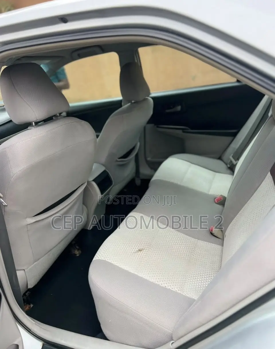 Toyota Camry 2012 Silver