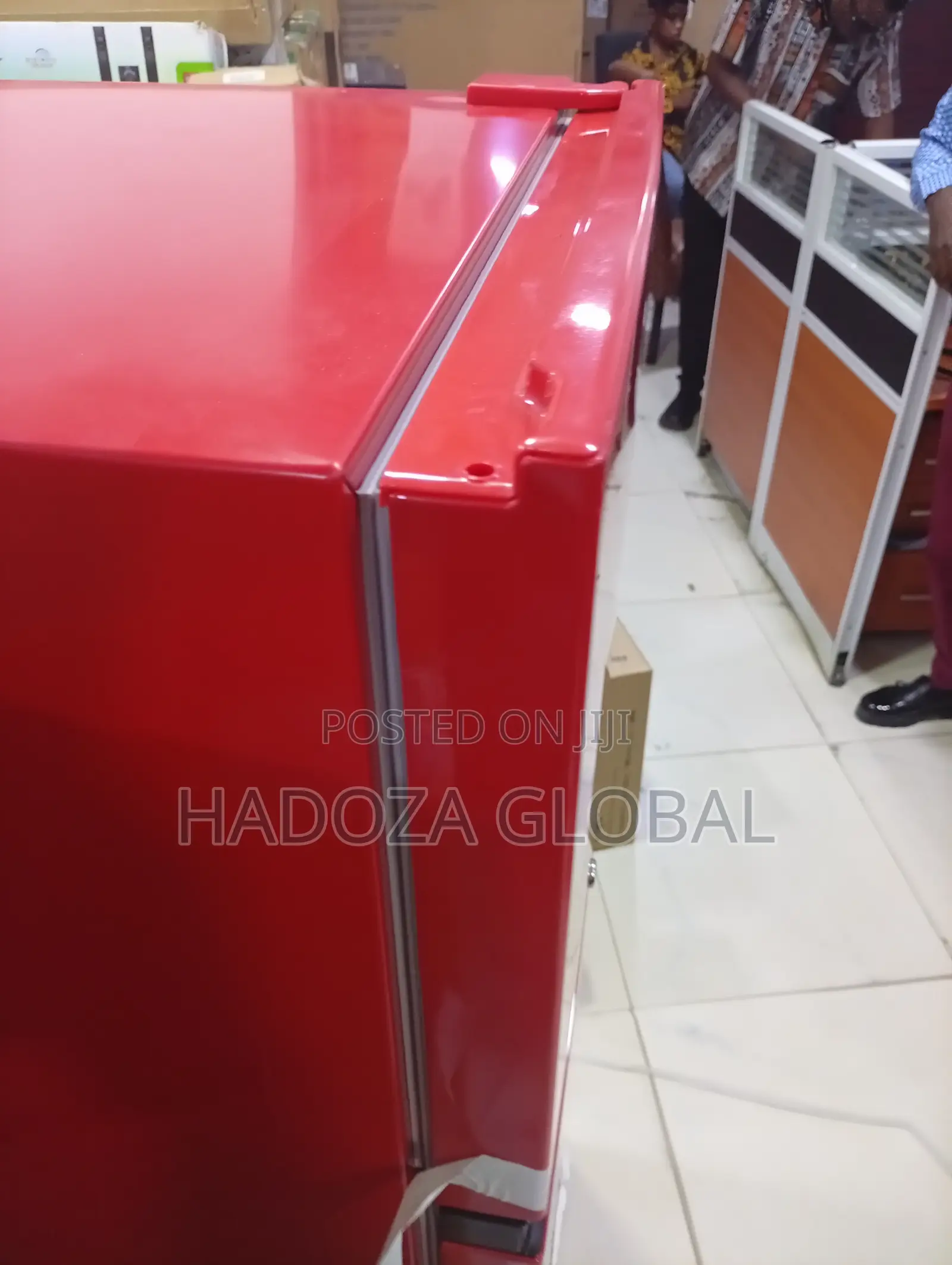 Hisense 205DRB Refrigerator – Convenient Chilled Storage