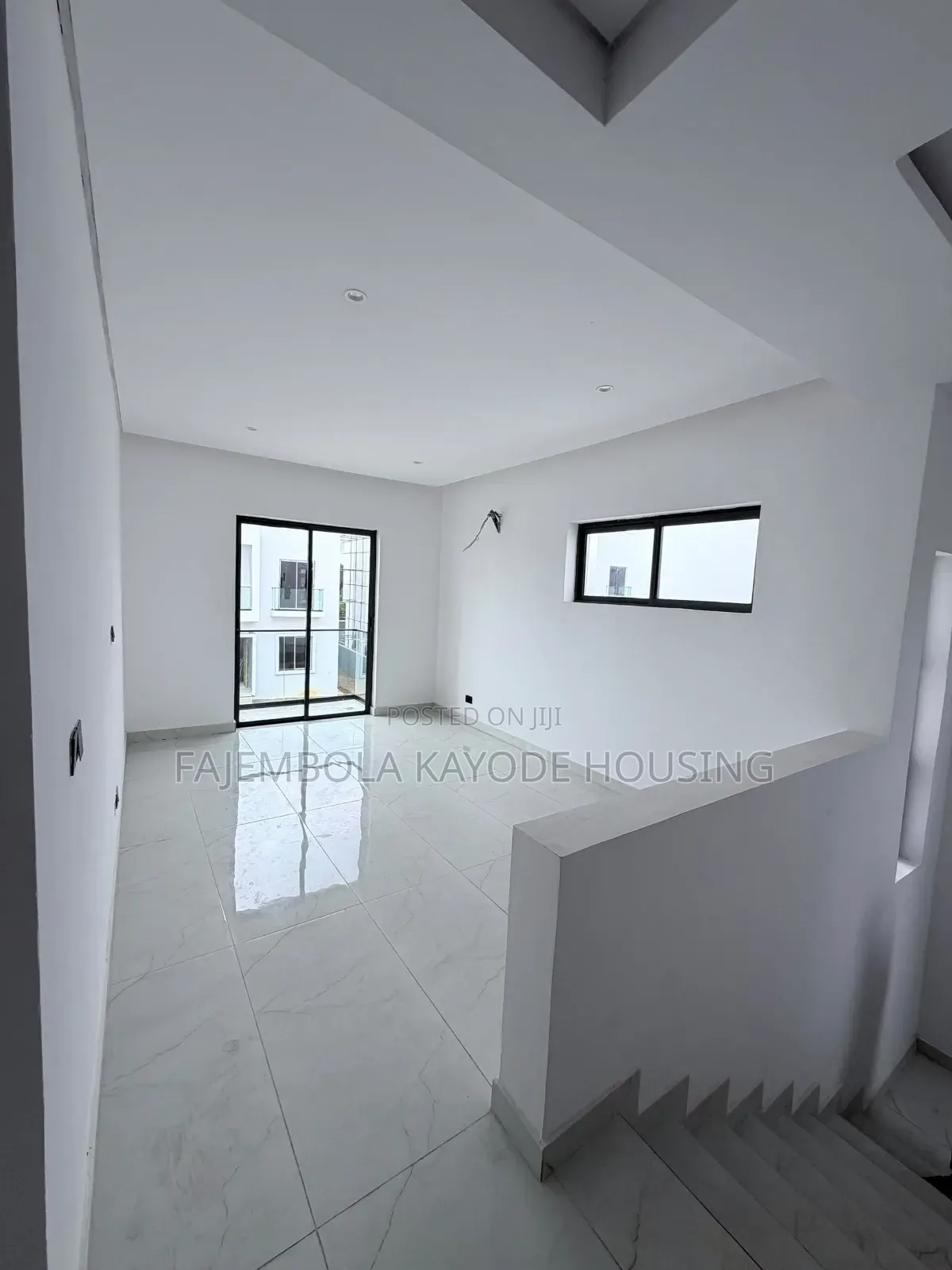 4bdrm Duplex in Old Bodija Estate for sale