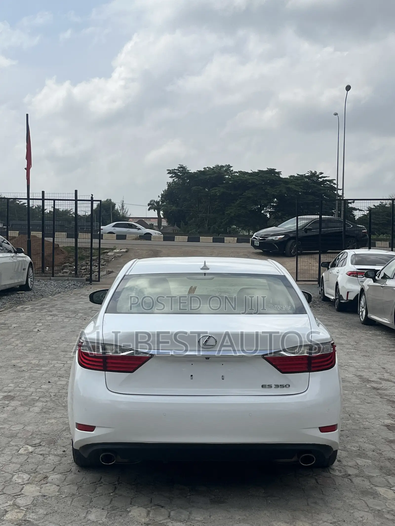 Lexus ES 2013 White