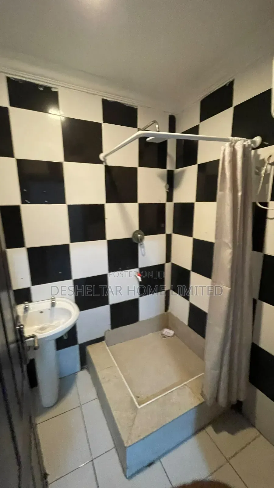 3bdrm Shared Apartment in Southern View Estate, Chevron for rent