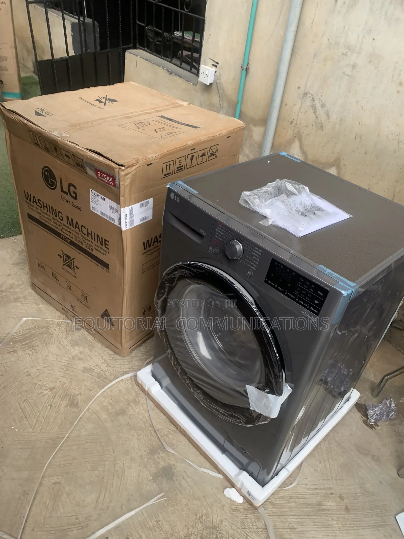 LG 10.5KG Front Load Washing Machine F4V3RYP6JE