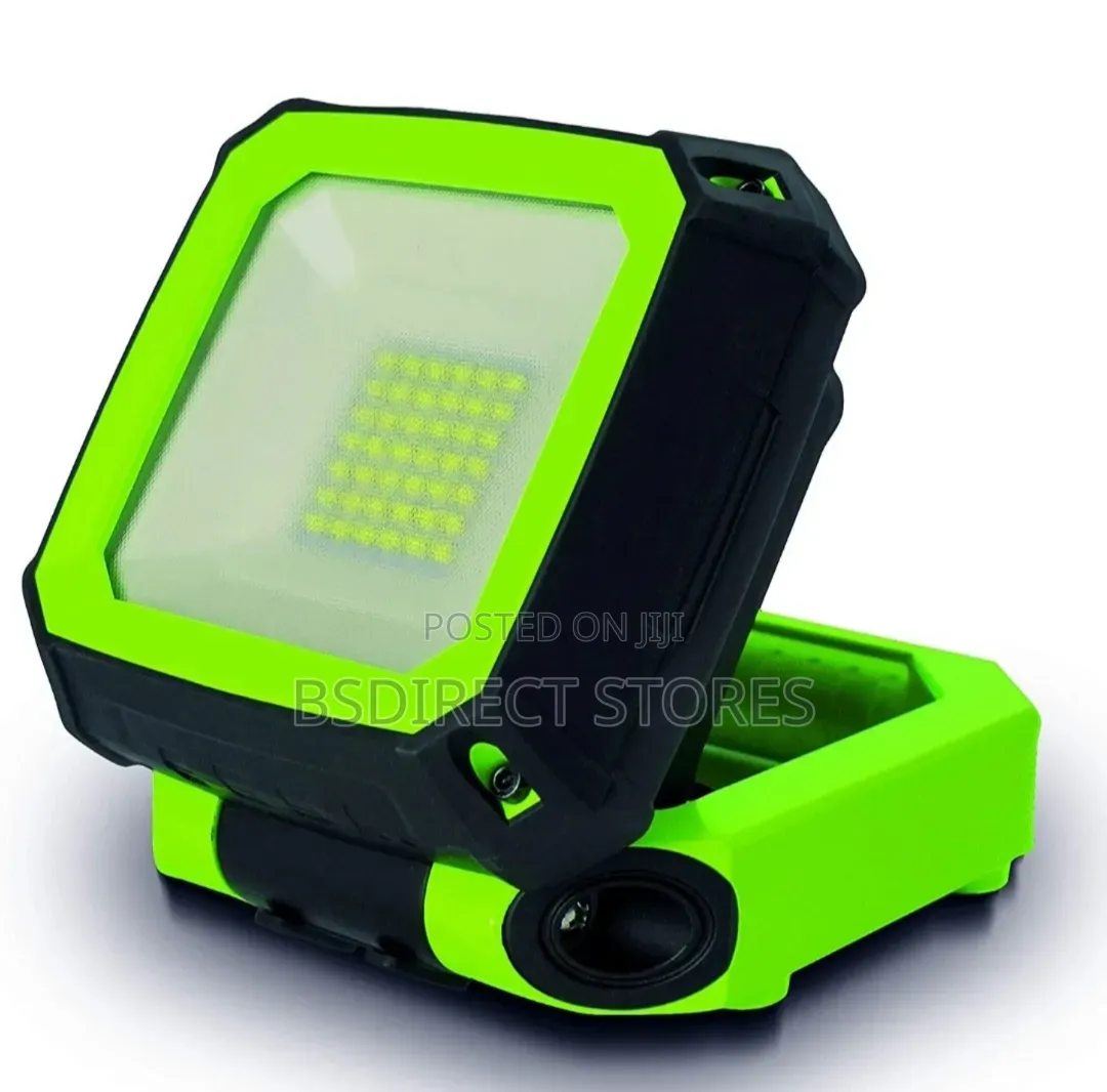 Luceco Compact Magnetic USB Charge Rechargeable High Performance Light