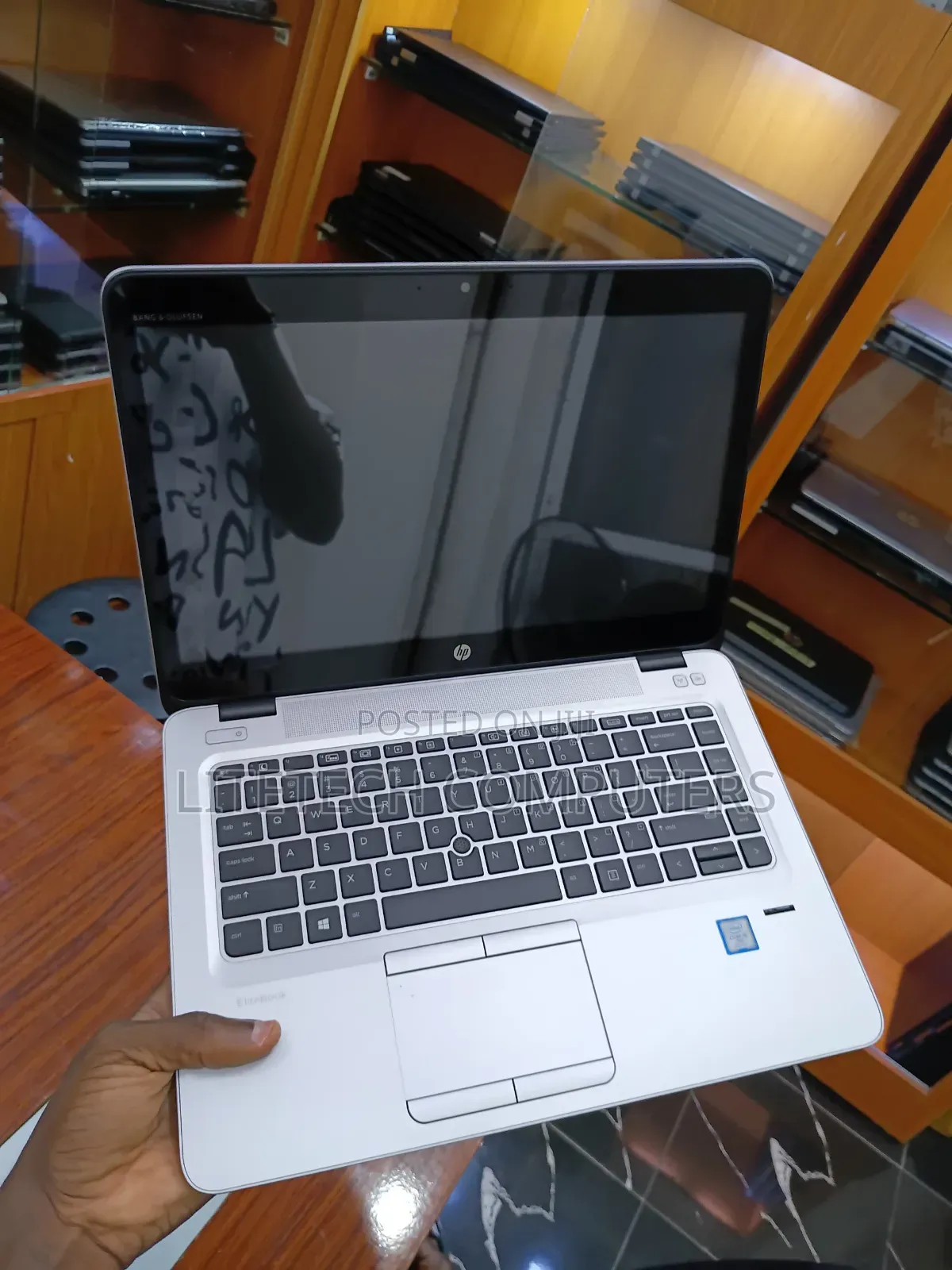 Laptop HP EliteBook 840 G4 8GB Intel Core i5 SSHD (Hybrid) 256GB