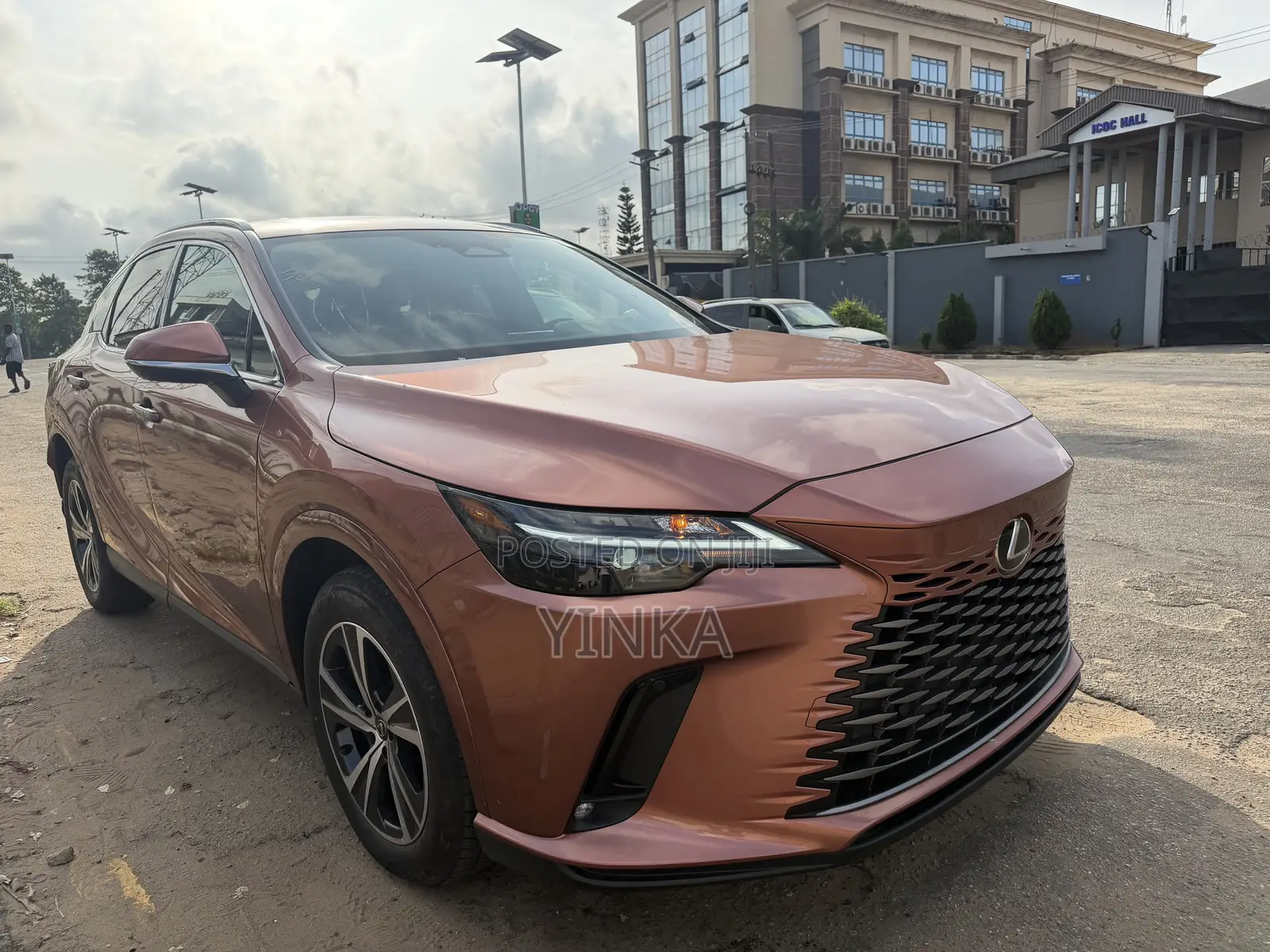 Lexus RX 350 Luxury 2024 Brown