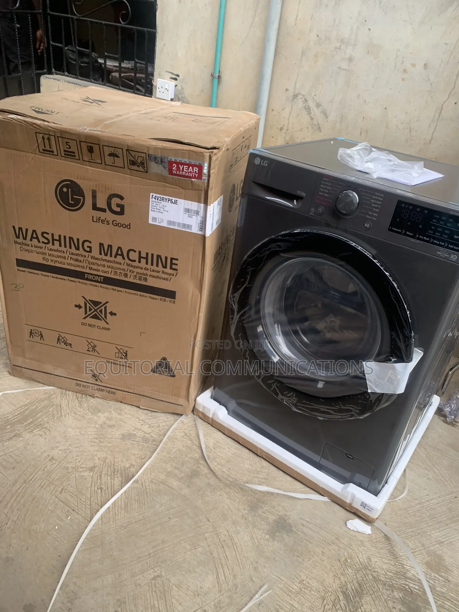 LG F4V3RYP6JE Large Load 10.5KG Laundry Washing Appliance