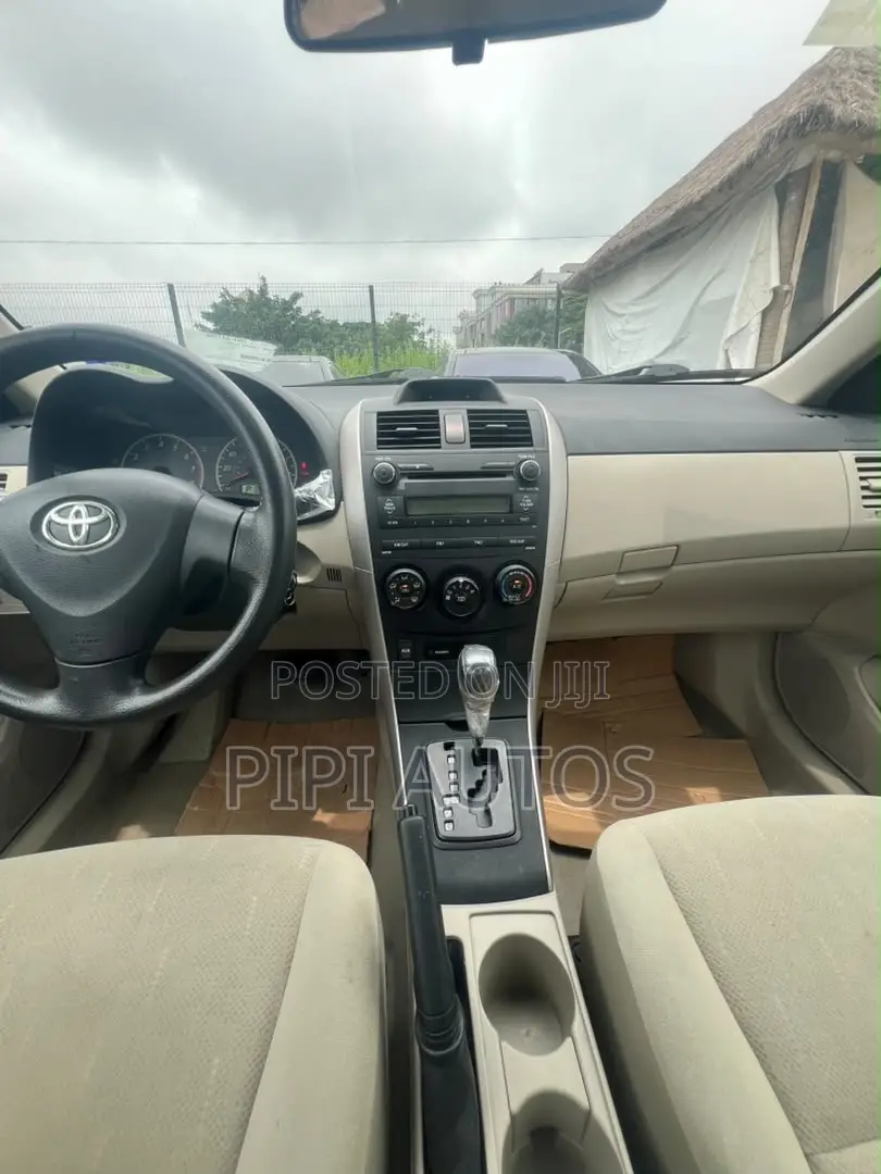 Toyota Corolla 2013 Blue