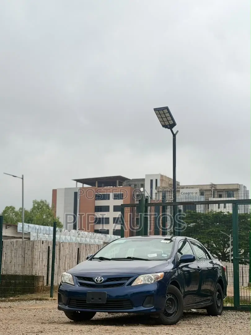 Toyota Corolla 2013 Blue
