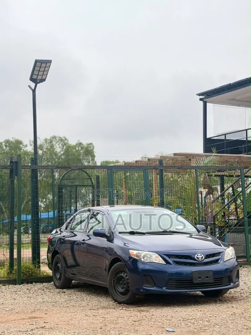 Toyota Corolla 2013 Blue