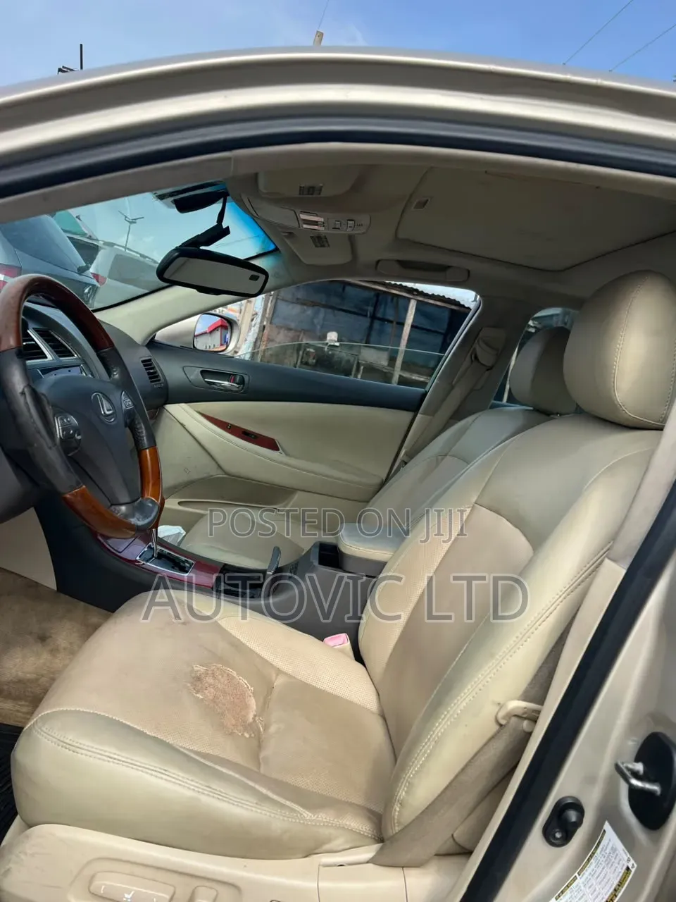 Lexus ES 350 2010 Gold