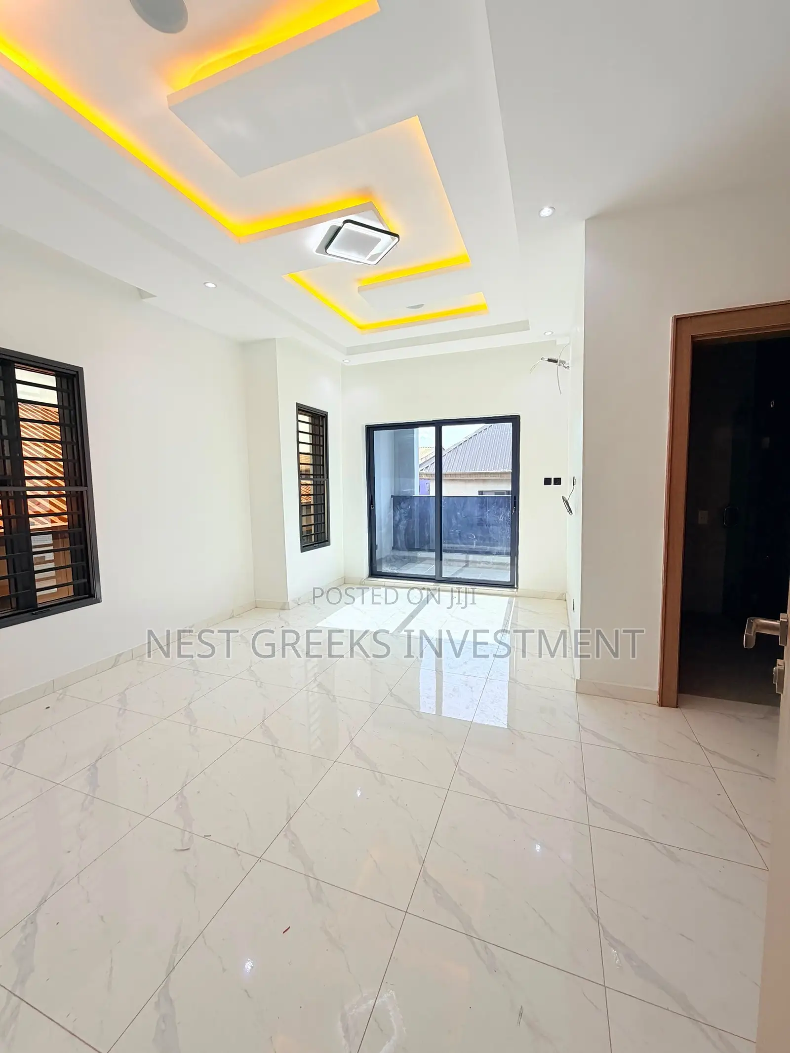 5bdrm Duplex in Omole Phase 1 for sale