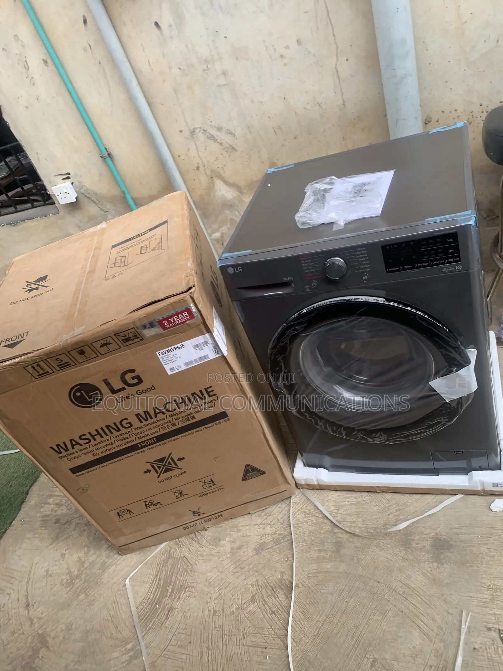 LG F4V3RYP6JE Convenient Automatic 10.5KG Washing Machine