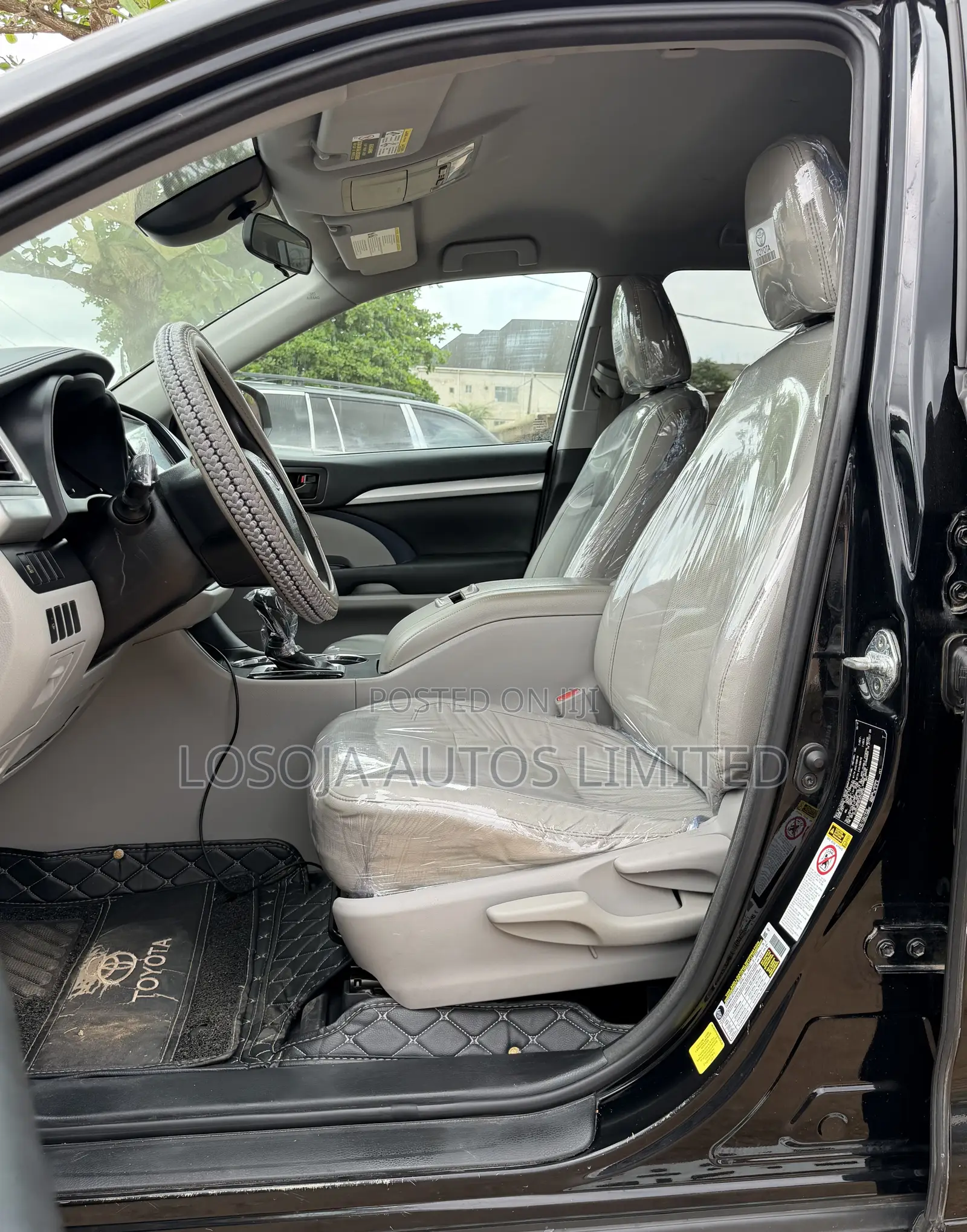 Toyota Highlander XLE 4x2 V6 (3.5L 6cyl 8A) 2018 Black