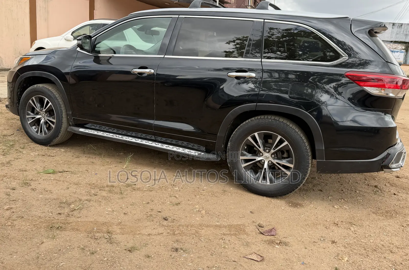 Toyota Highlander XLE 4x2 V6 (3.5L 6cyl 8A) 2018 Black