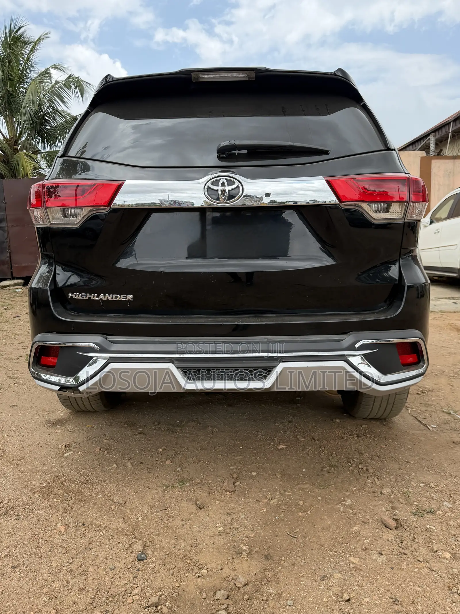 Toyota Highlander XLE 4x2 V6 (3.5L 6cyl 8A) 2018 Black