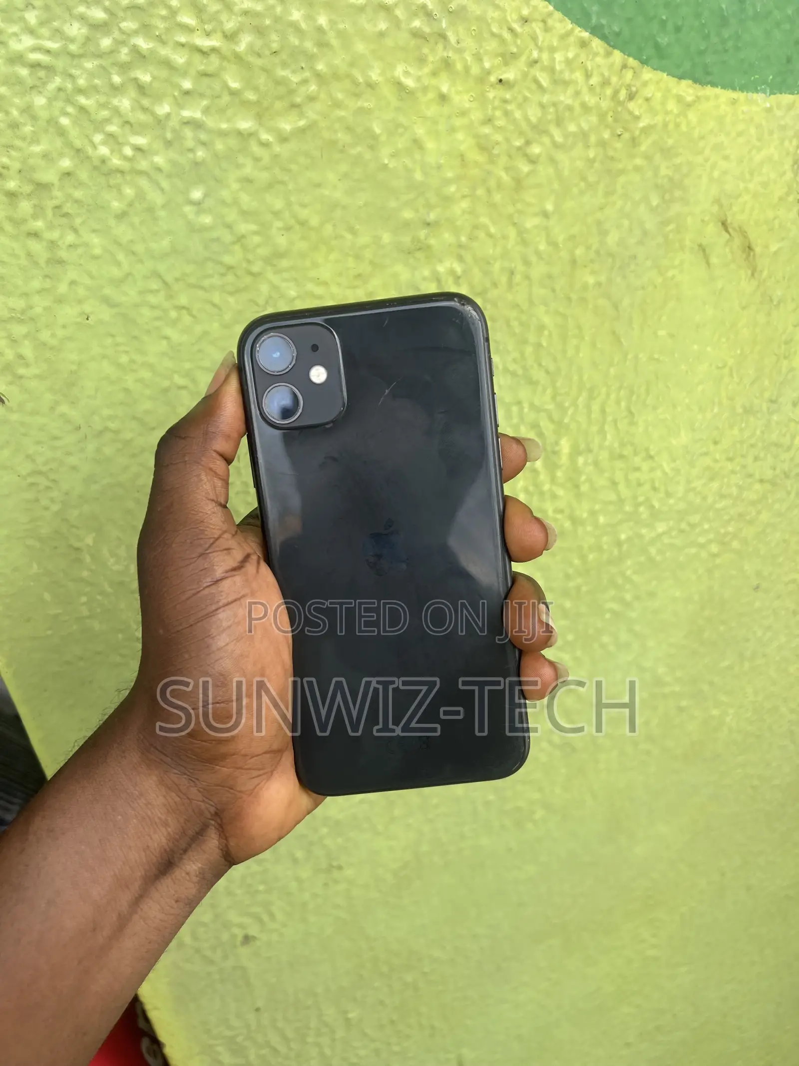 Apple iPhone 11 64 GB Black