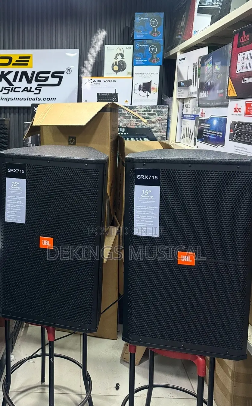 A Pair of JBL Speaker Mid-Range SRX715