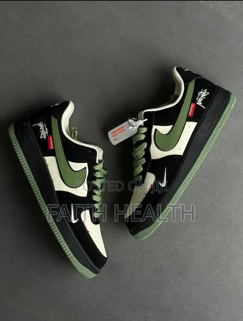 *Nike Air Force 1 X Snks*