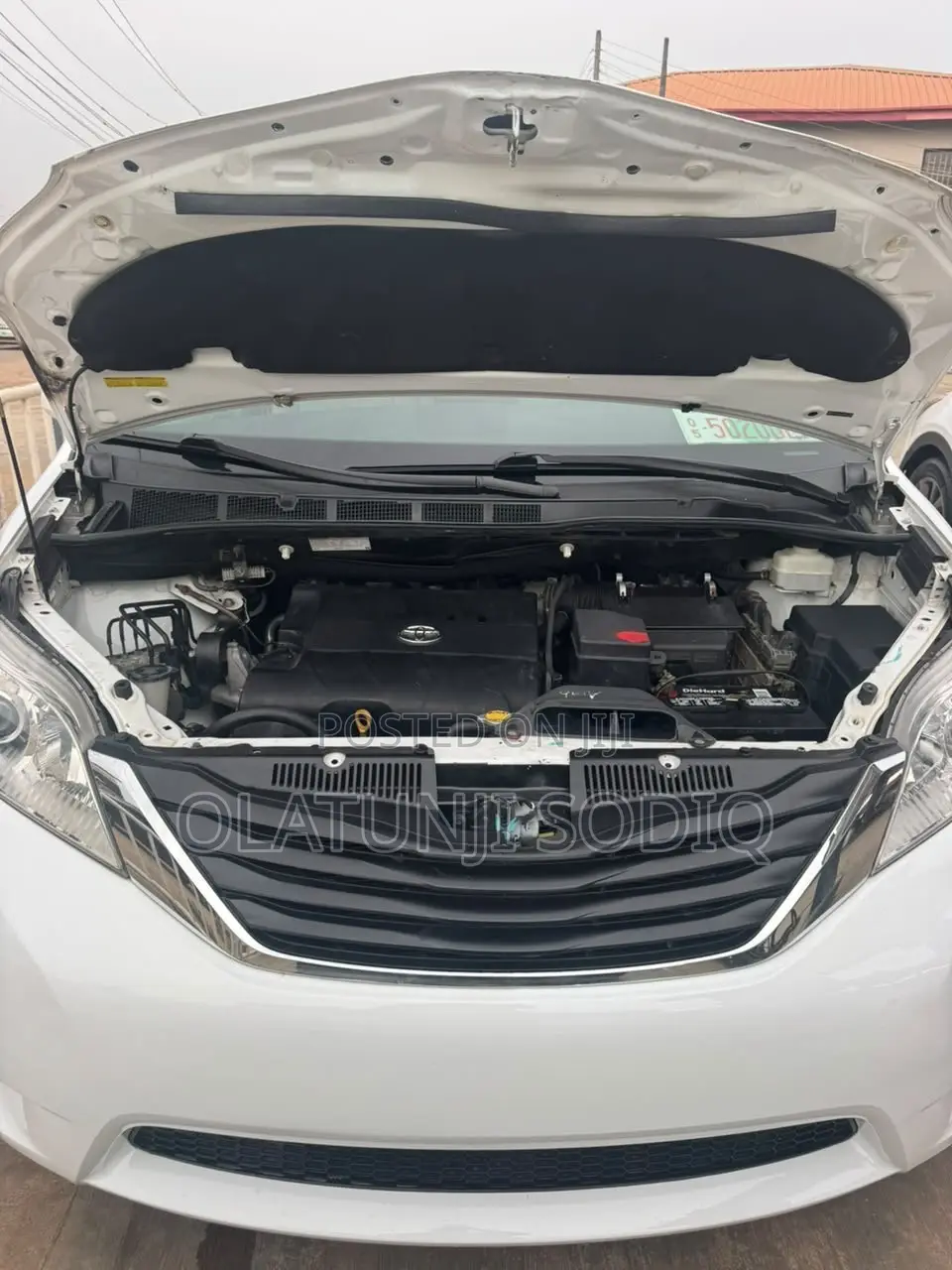 Toyota Sienna XLE 7 Passenger 2011 White