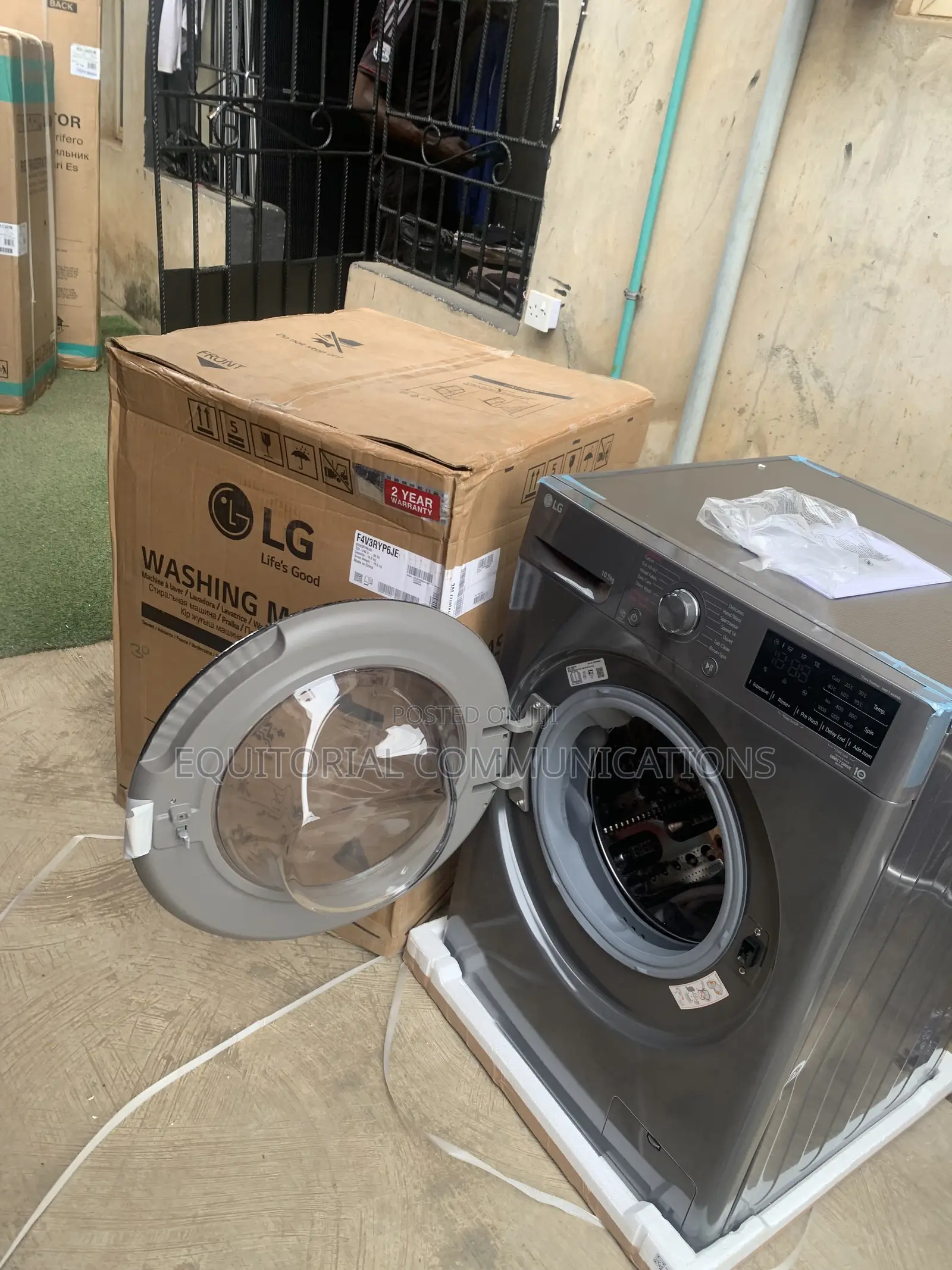 LG F4V3RYP6JE Contemporary 10.5KG Laundry Washing Appliance