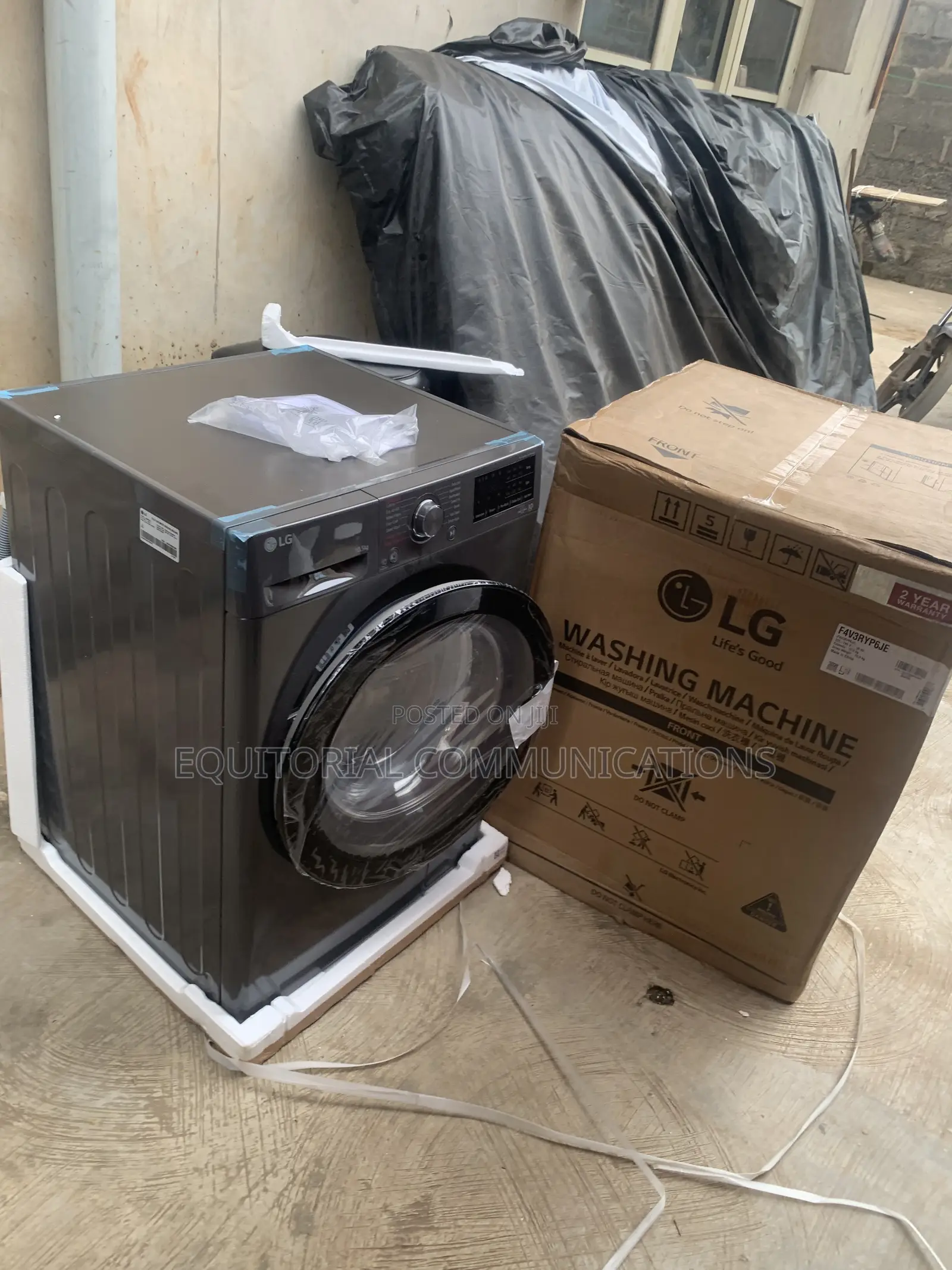 LG F4V3RYP6JE Contemporary 10.5KG Laundry Washing Appliance