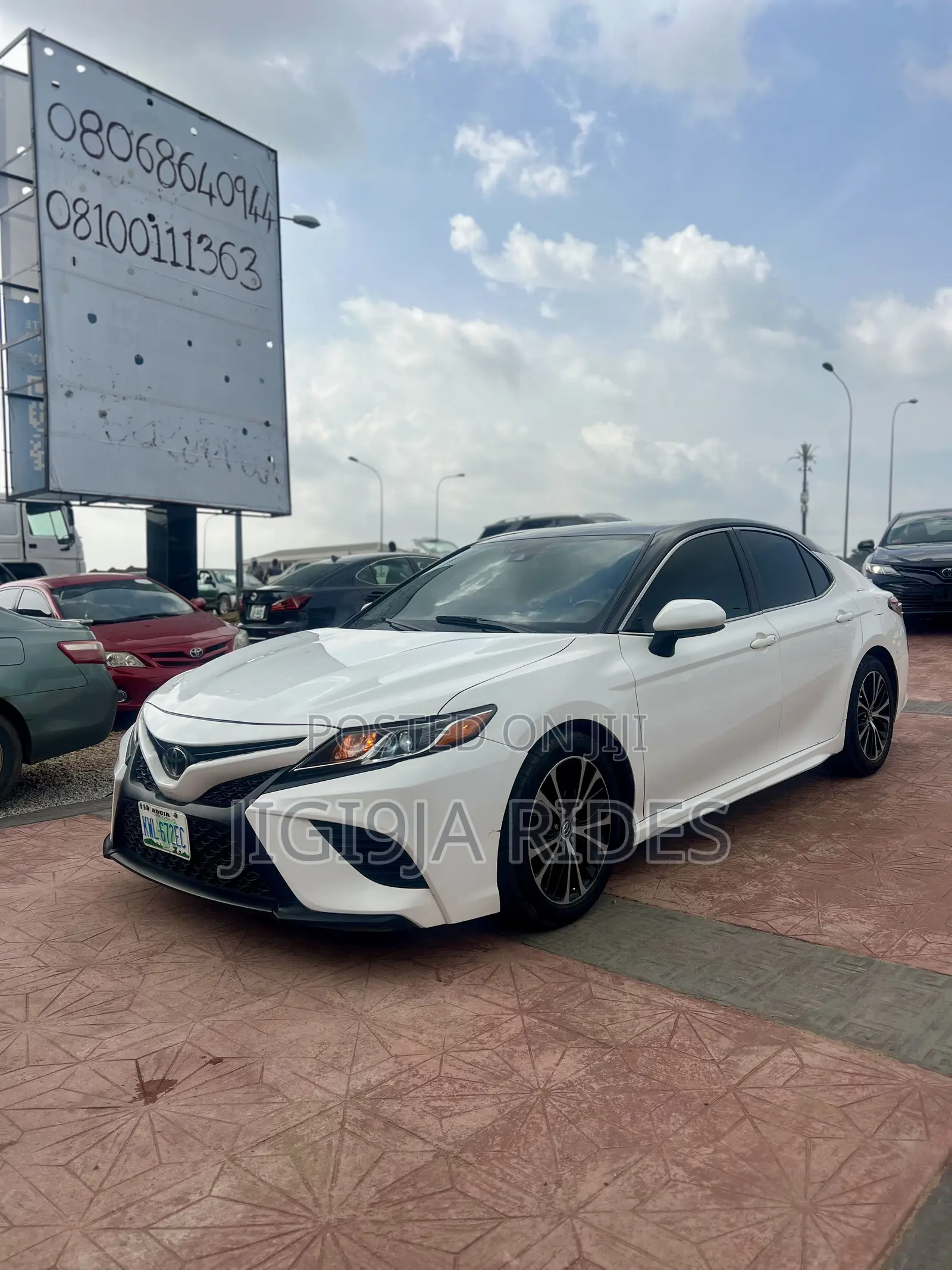 Toyota Camry 2020 White