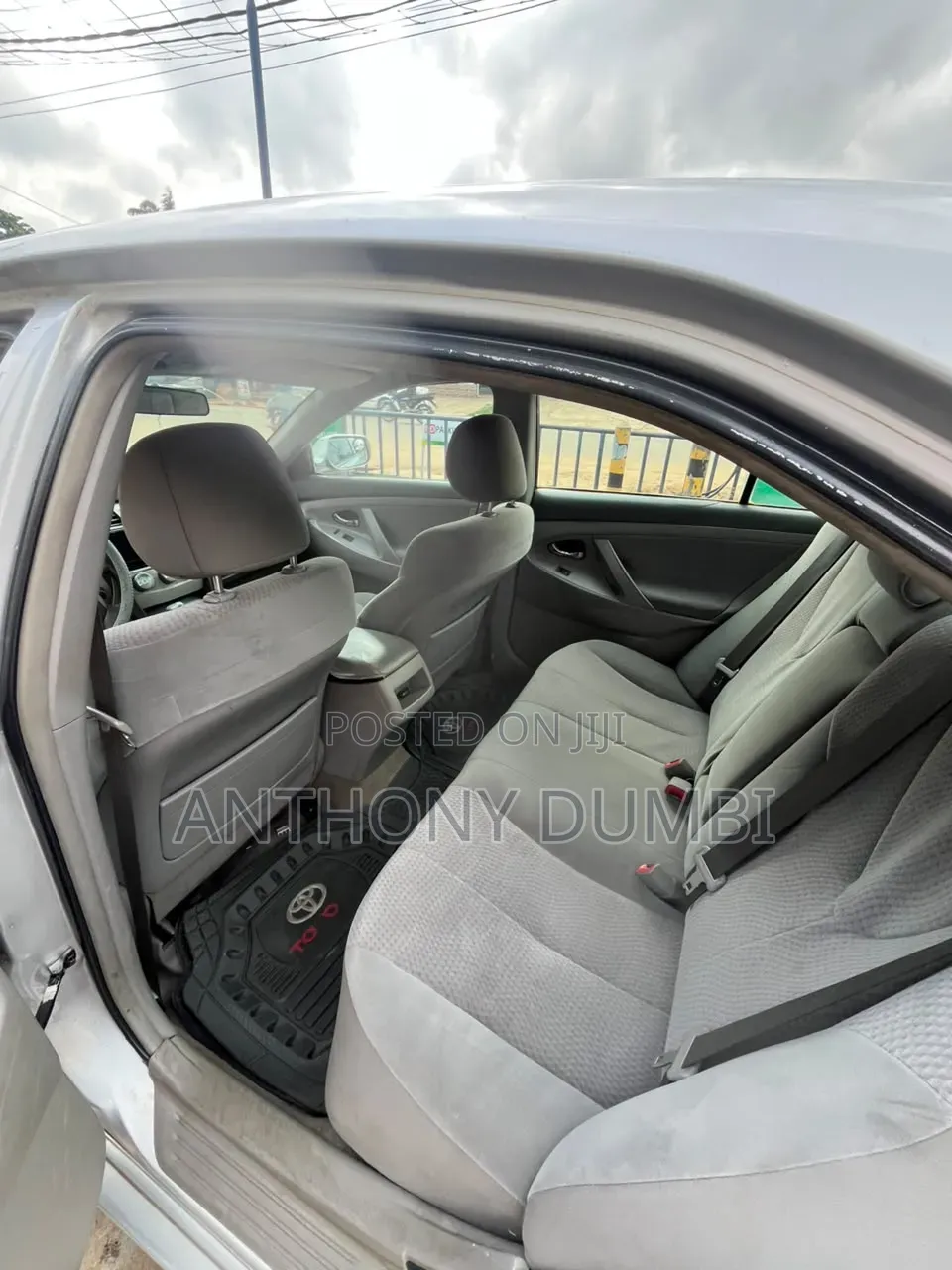 Toyota Camry 2011 Silver