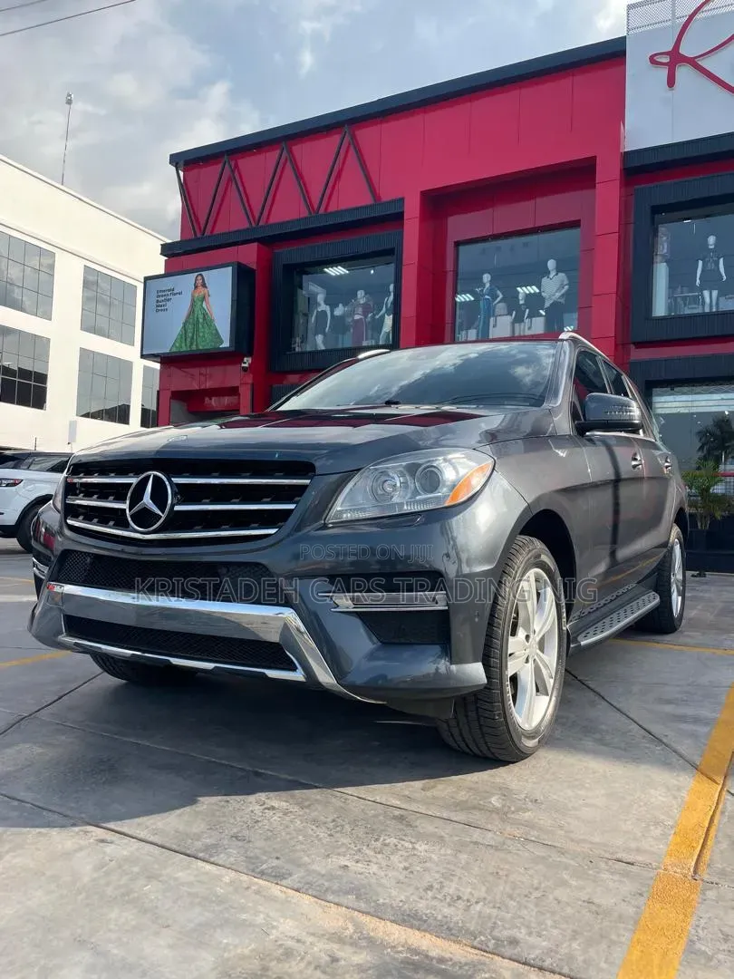 Mercedes-Benz M Class ML350 4MATIC 4dr SUV AWD (3.5L 6cyl 7A) 2014 Gray