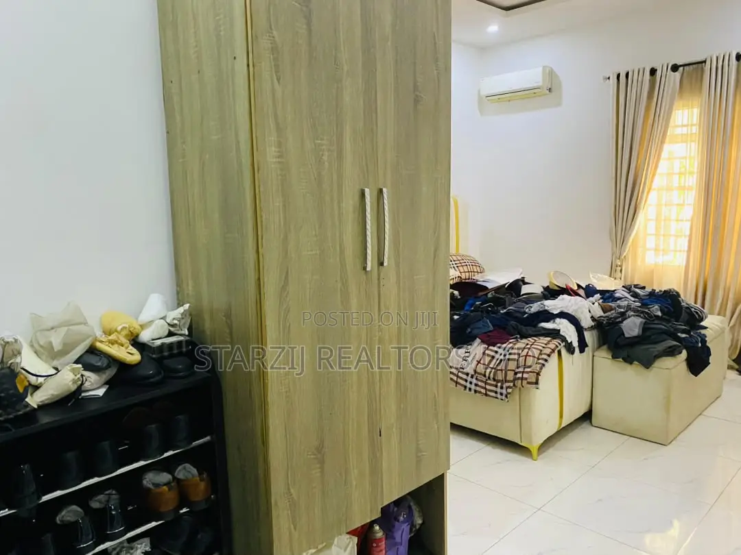 3bdrm Apartment in Wuye for sale