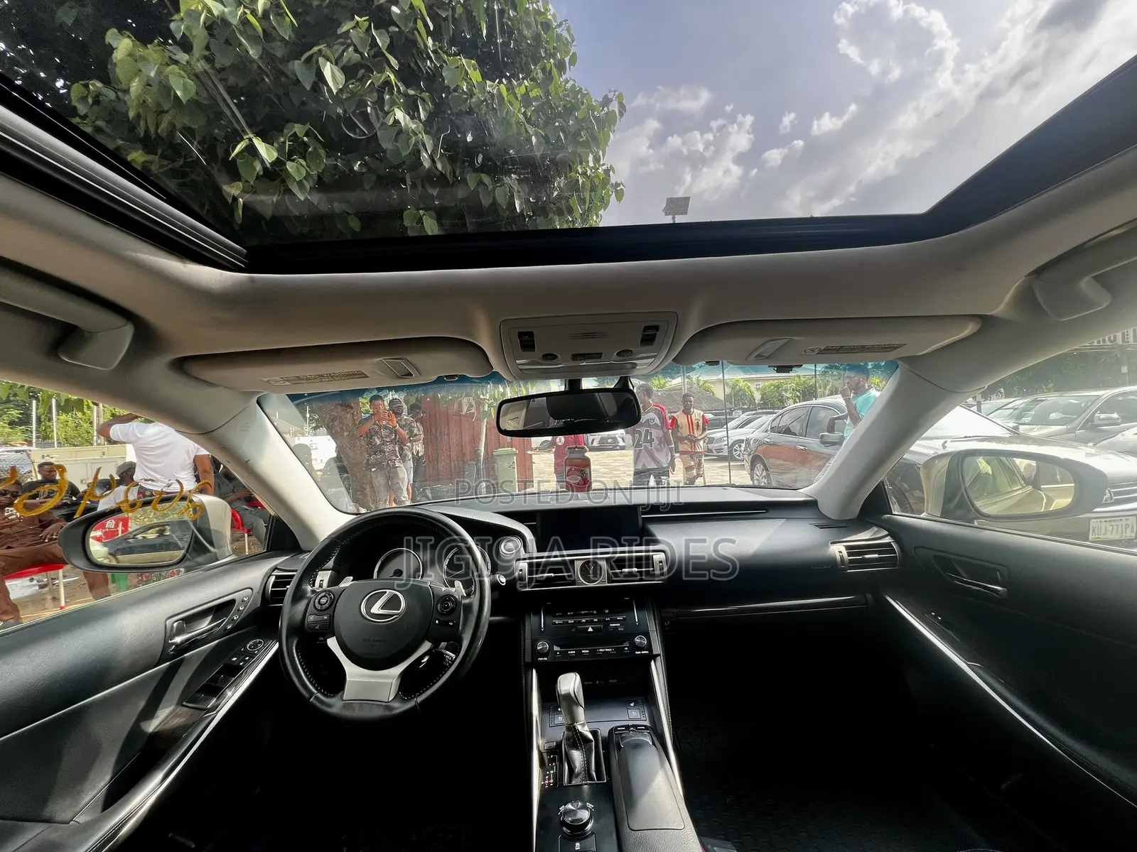 Lexus IS 250 2015 Gold