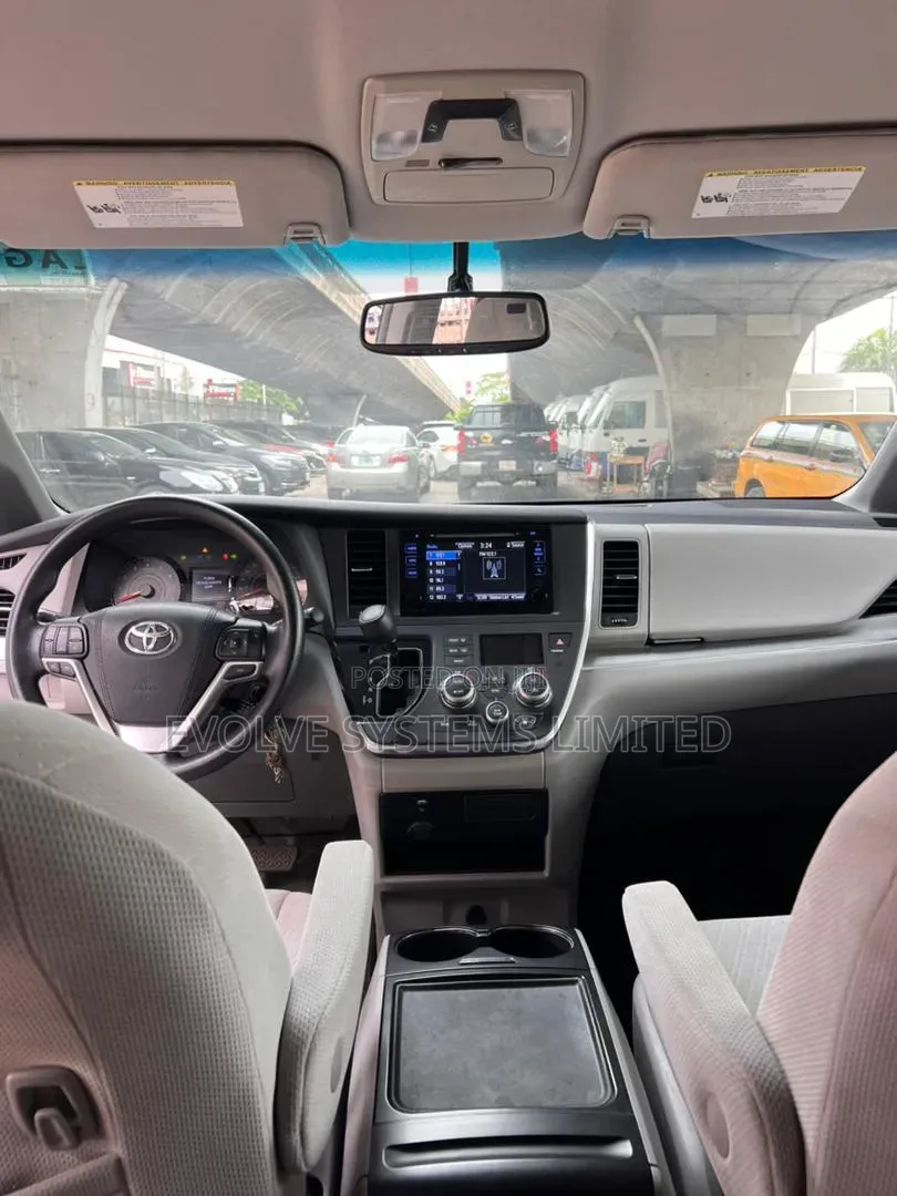 Toyota Sienna XLE 7 Passenger 2012 Black