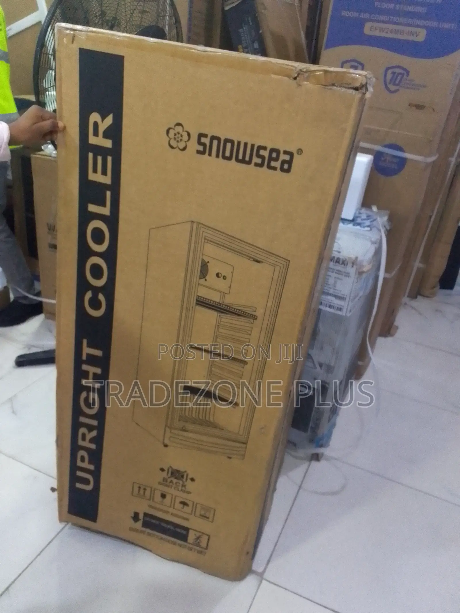 Snowsea 270L Upright Cooler LC-270W at a Great Price