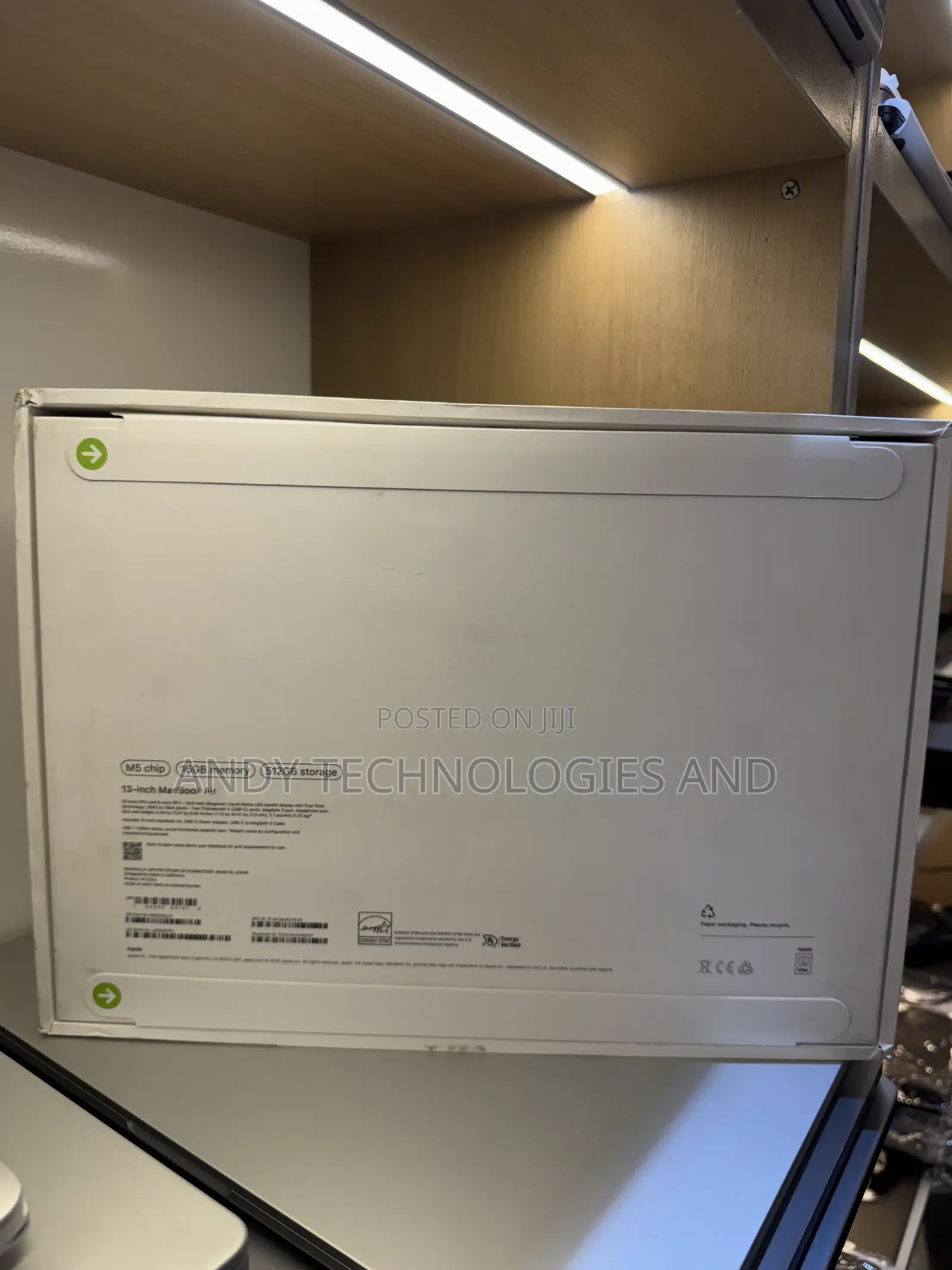 New Laptop Apple MacBook Air 2026 M5 16GB Apple M5 SSD 512GB